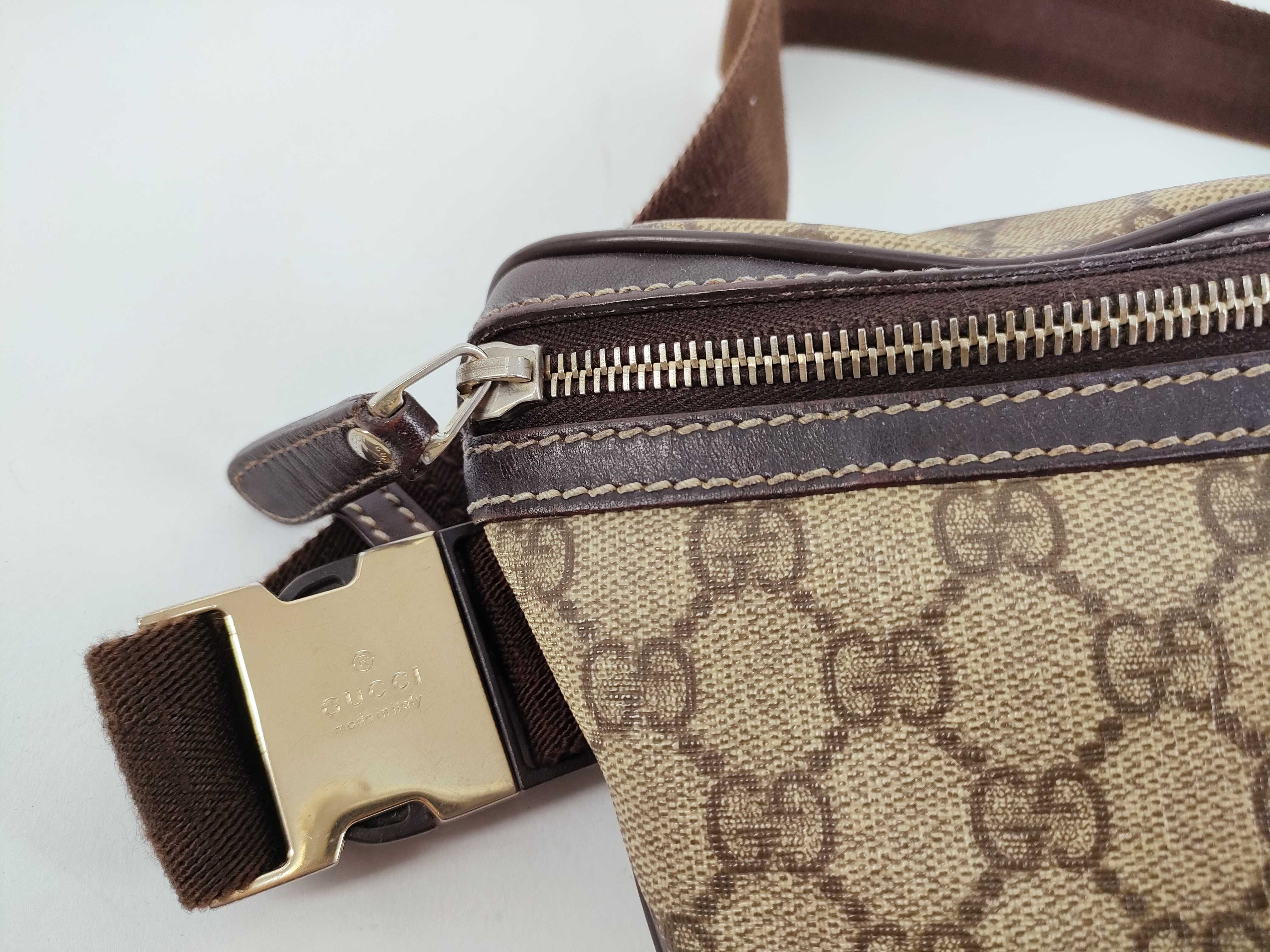 GG Canvas Gucci Waist Bag — view 7