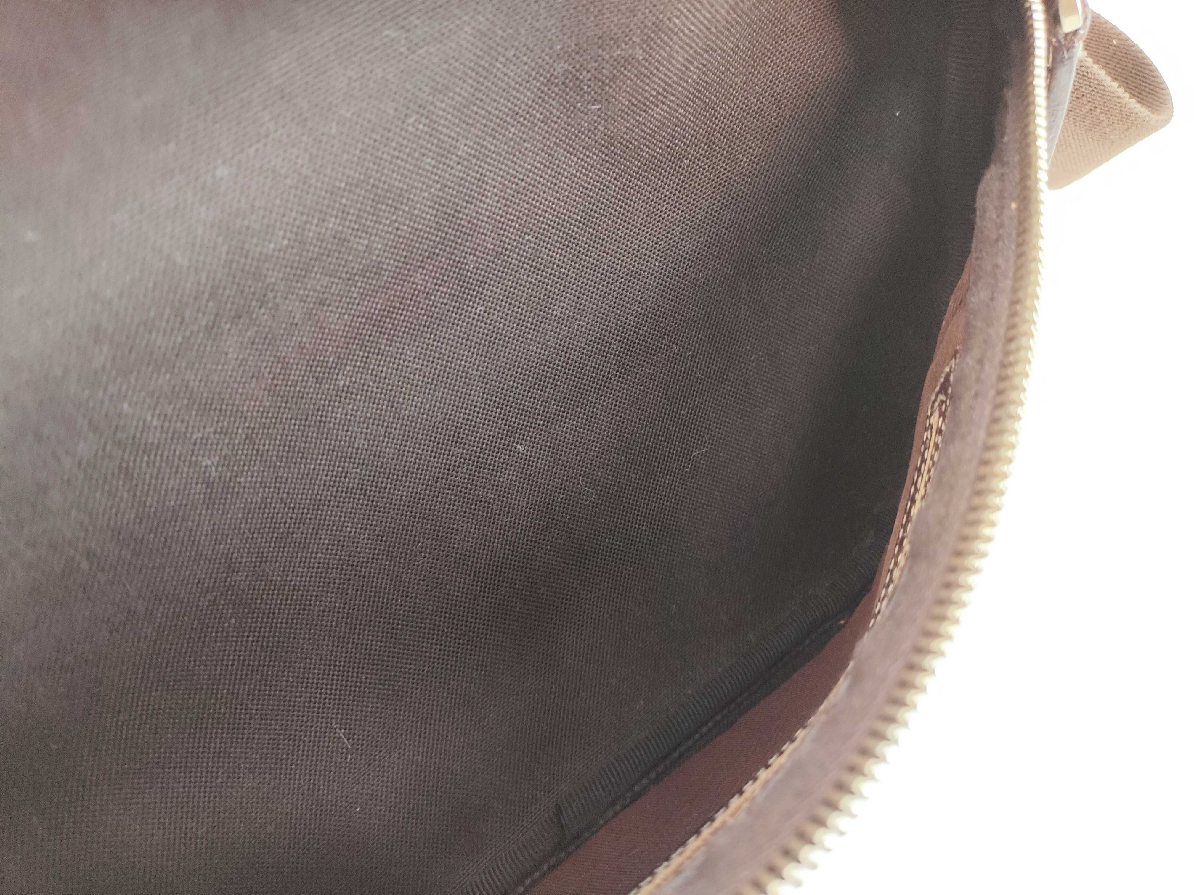 GG Canvas Gucci Waist Bag — view 9