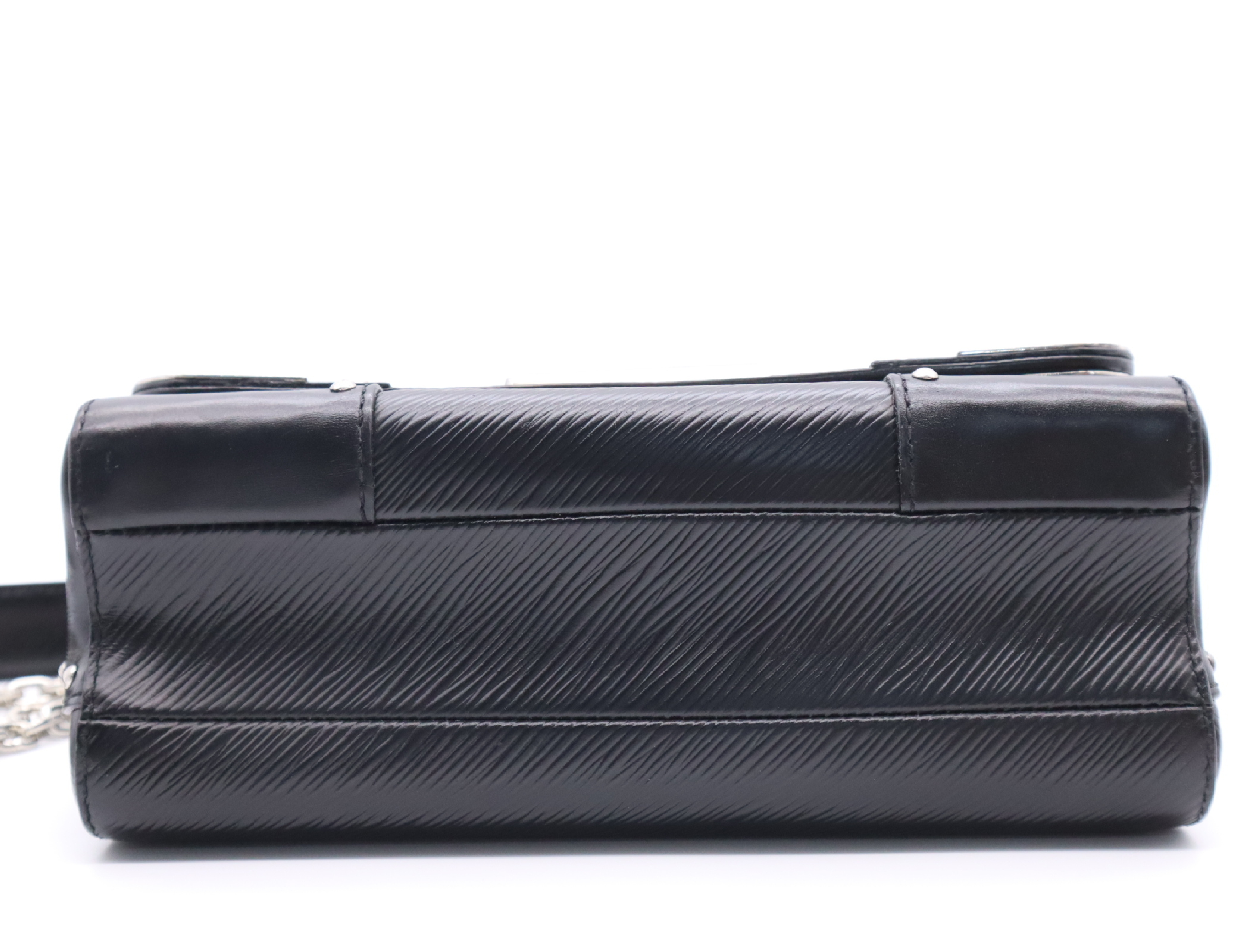 M42364 Epi Twist MM Noir Shoulder Bag with Dust Bag — view 4