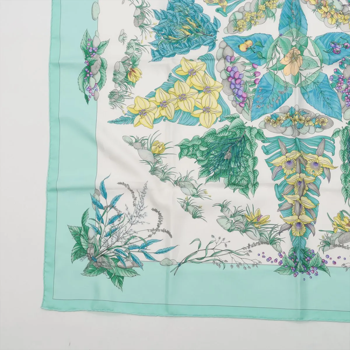 Carre 90 Pythagore Pythagoras Scarf Silk Blue — view 5