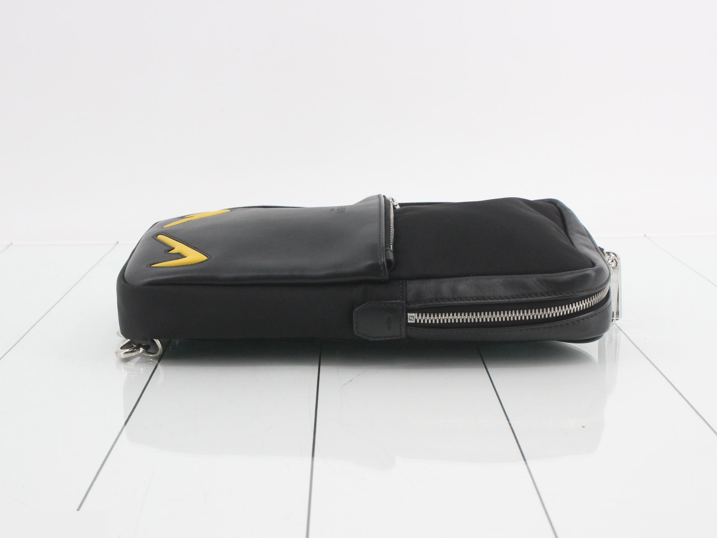 7VZ033 Bugs Monster Belt Bag — view 3