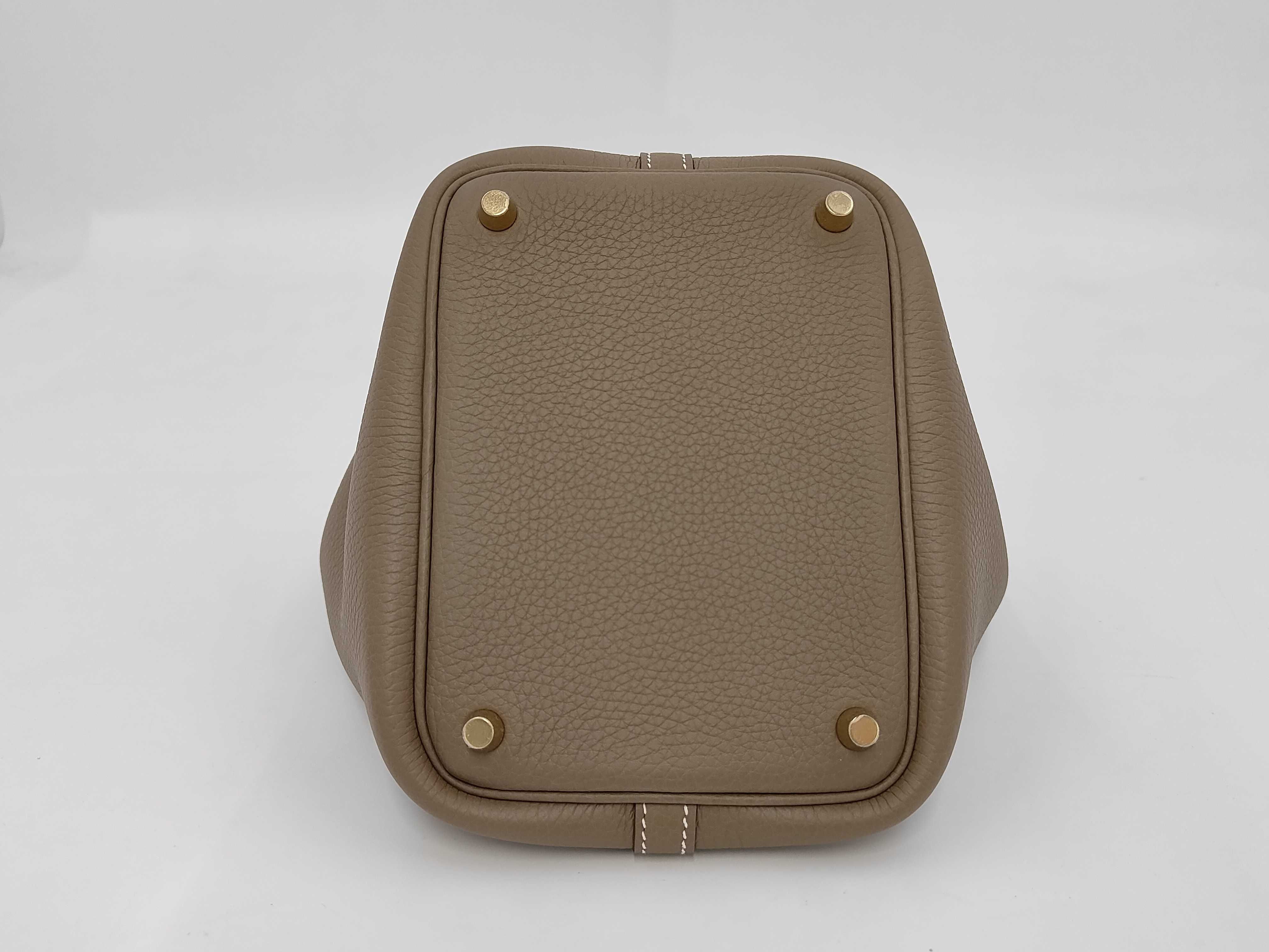 Picotin Lock 18 PM Etoupe Gold Hardware G Stamp Handbag — view 5