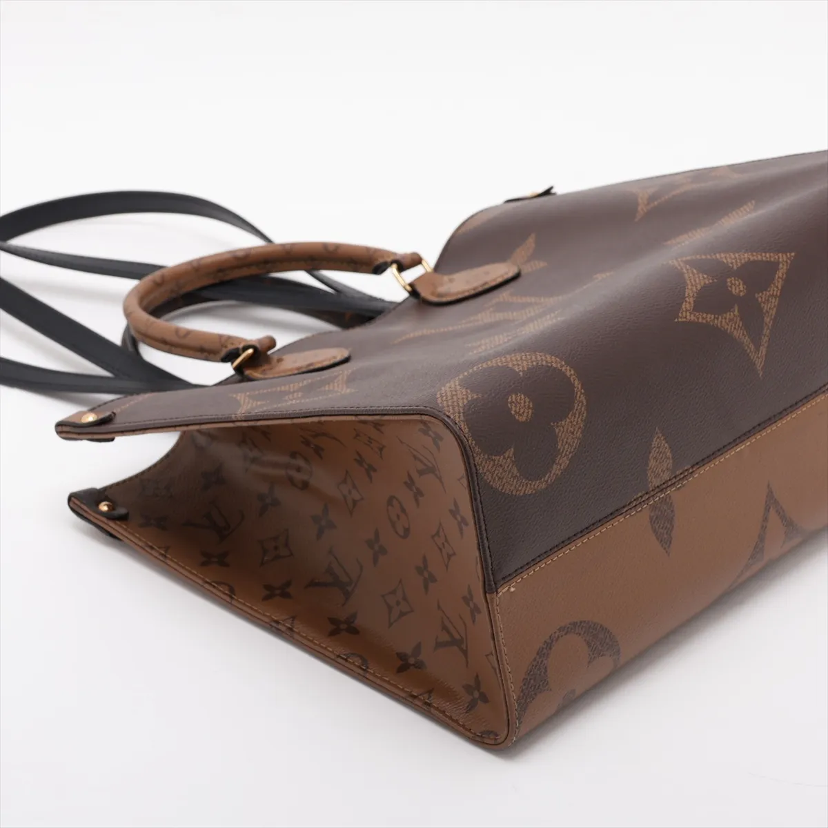 Giant Monogram Reverse OnTheGo MM M45321 FX4220 Brown (RFID detected) — view 4