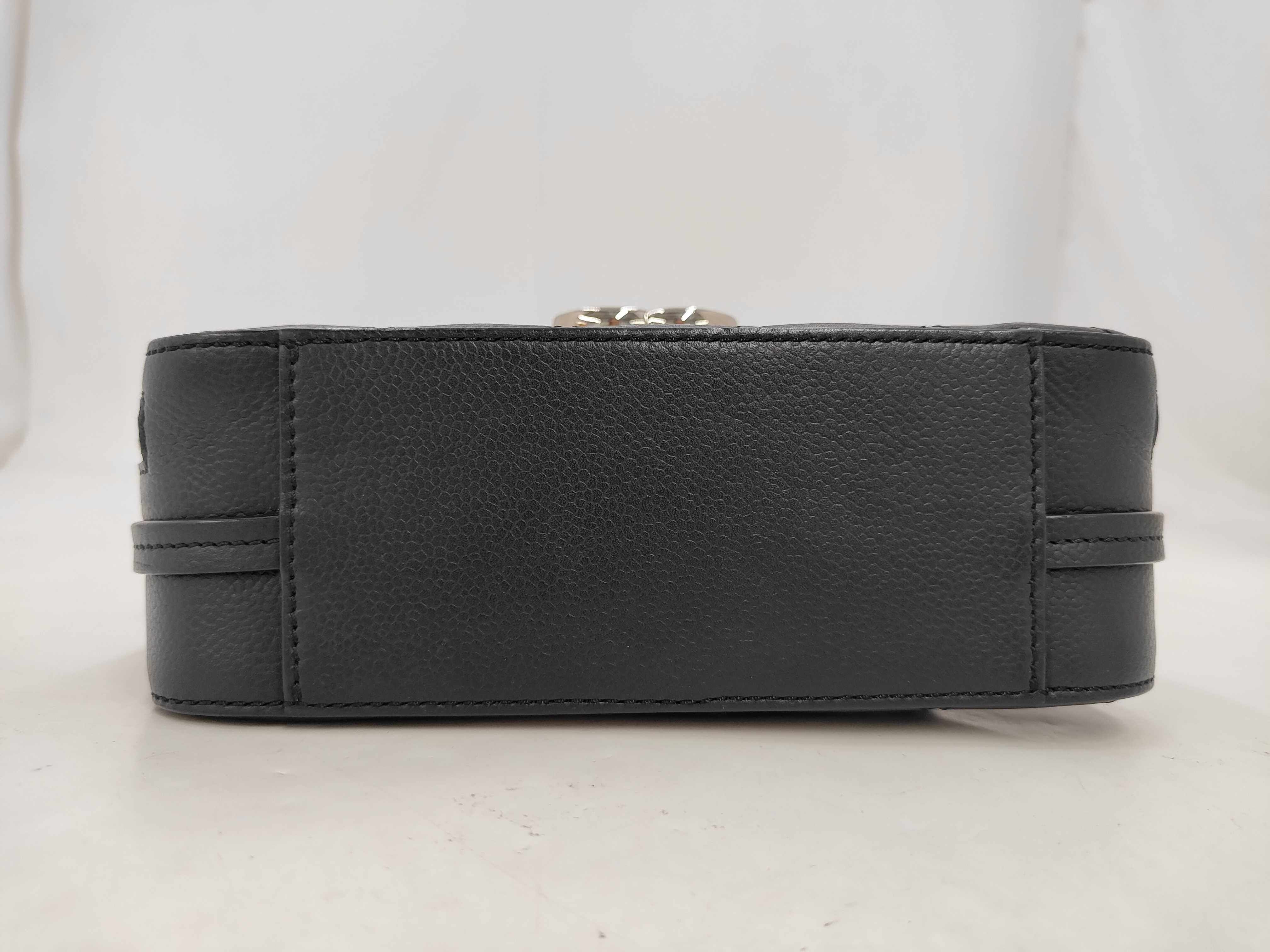 Half Coco Matelassé Caviar Skin Camera Bag Shoulder Bag — view 3