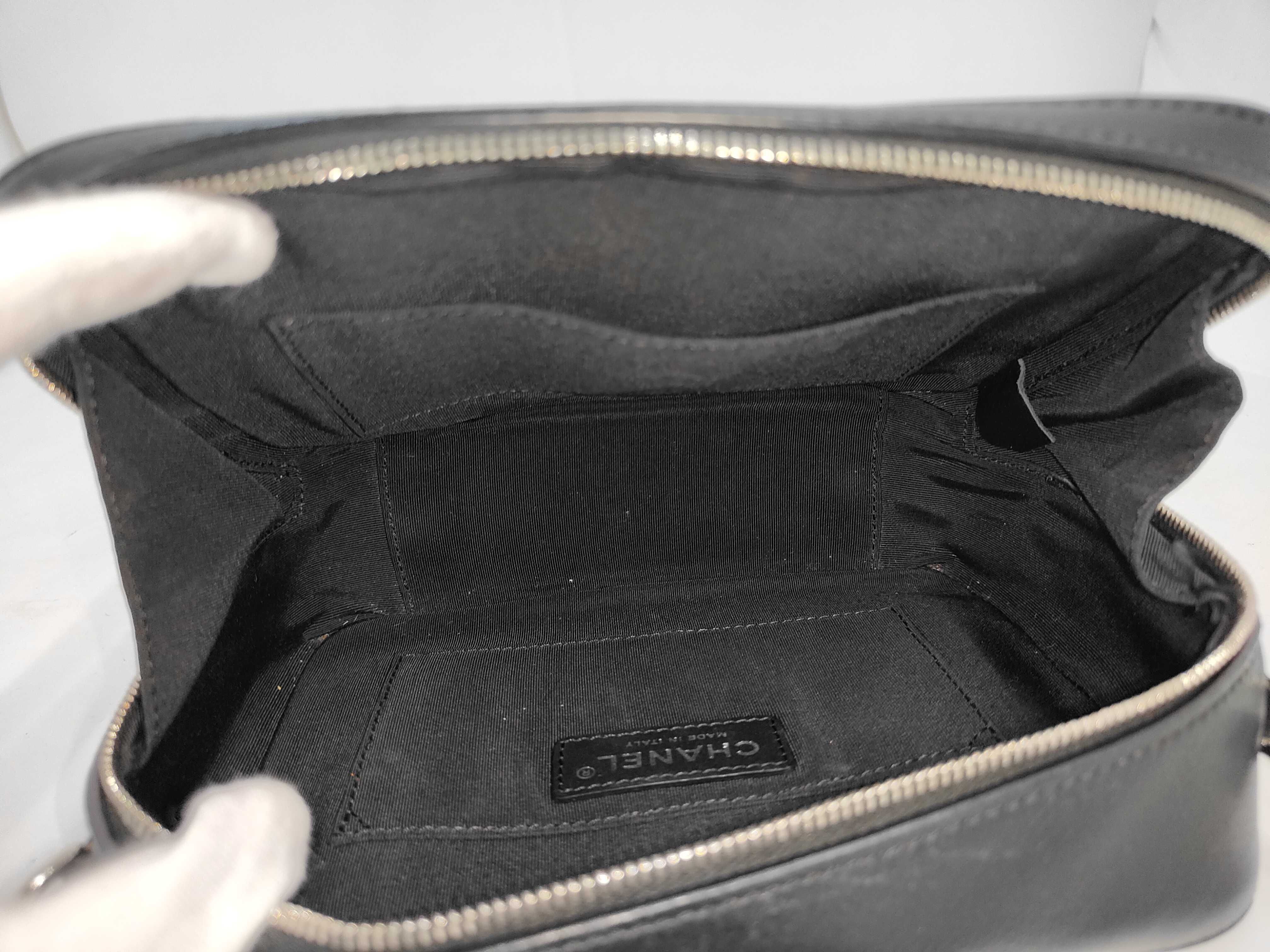 Half Coco Matelassé Caviar Skin Camera Bag Shoulder Bag — view 9