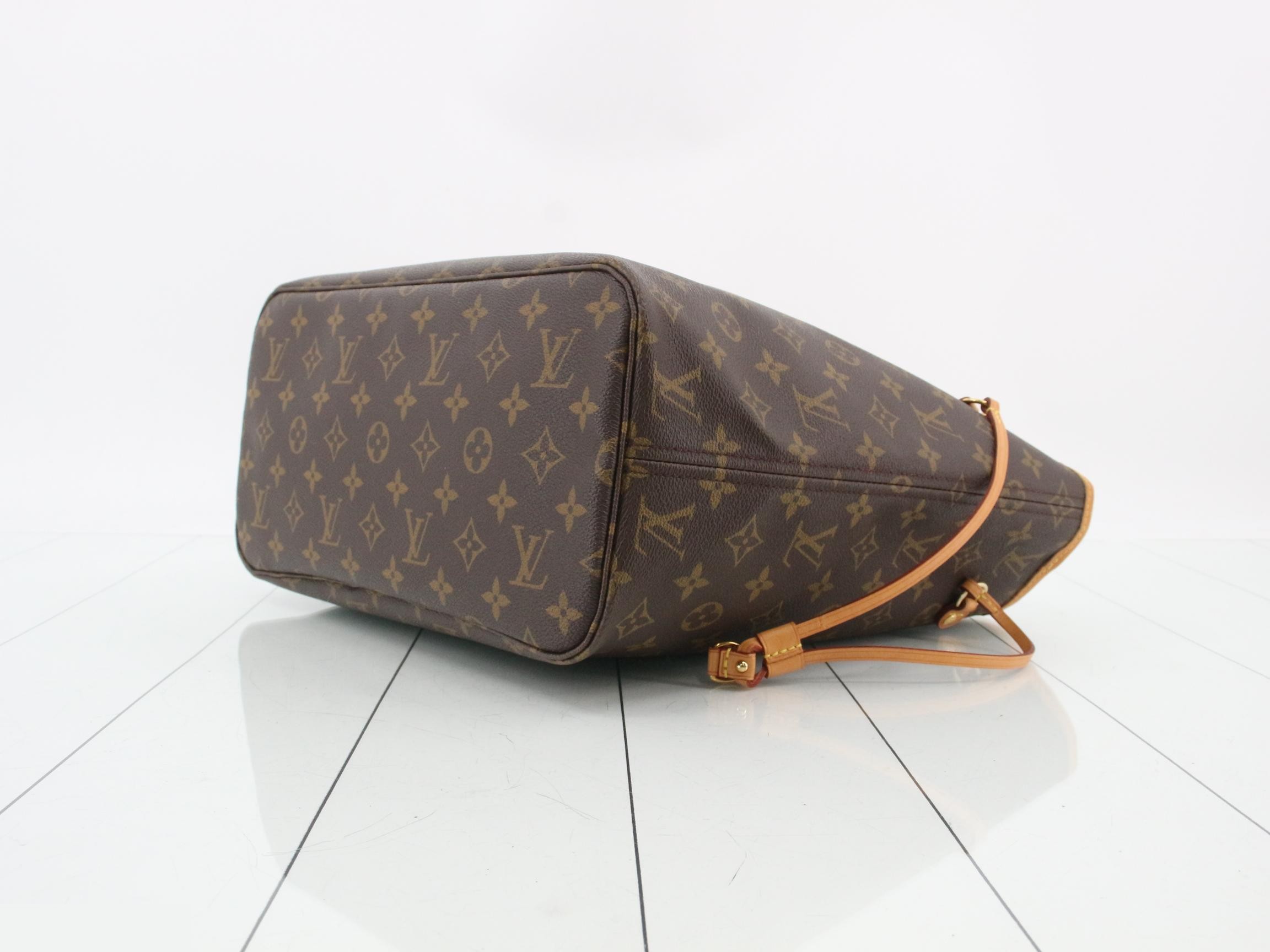 Neverfull MM Fuchsia — view 6