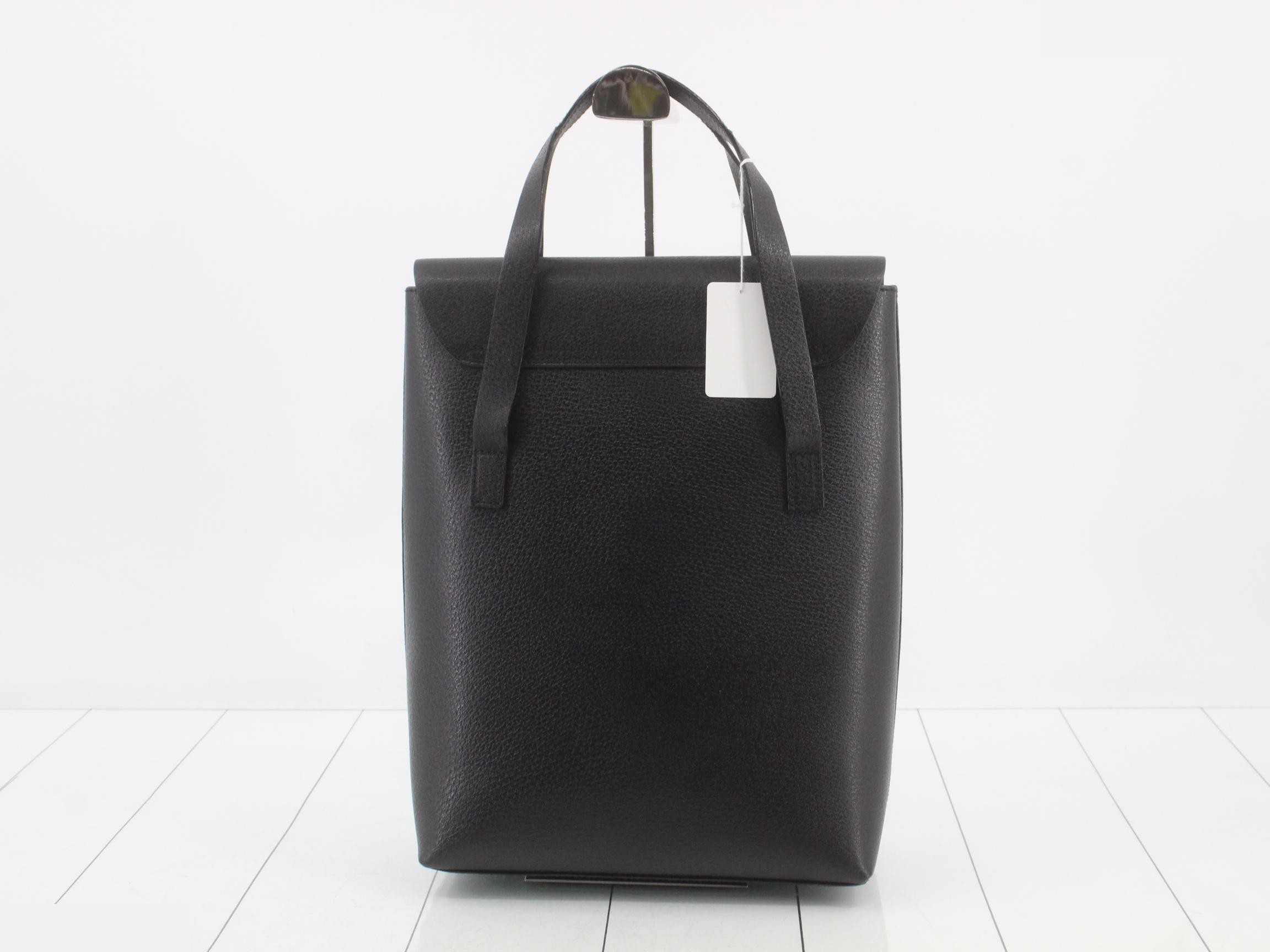 handbag — view 2