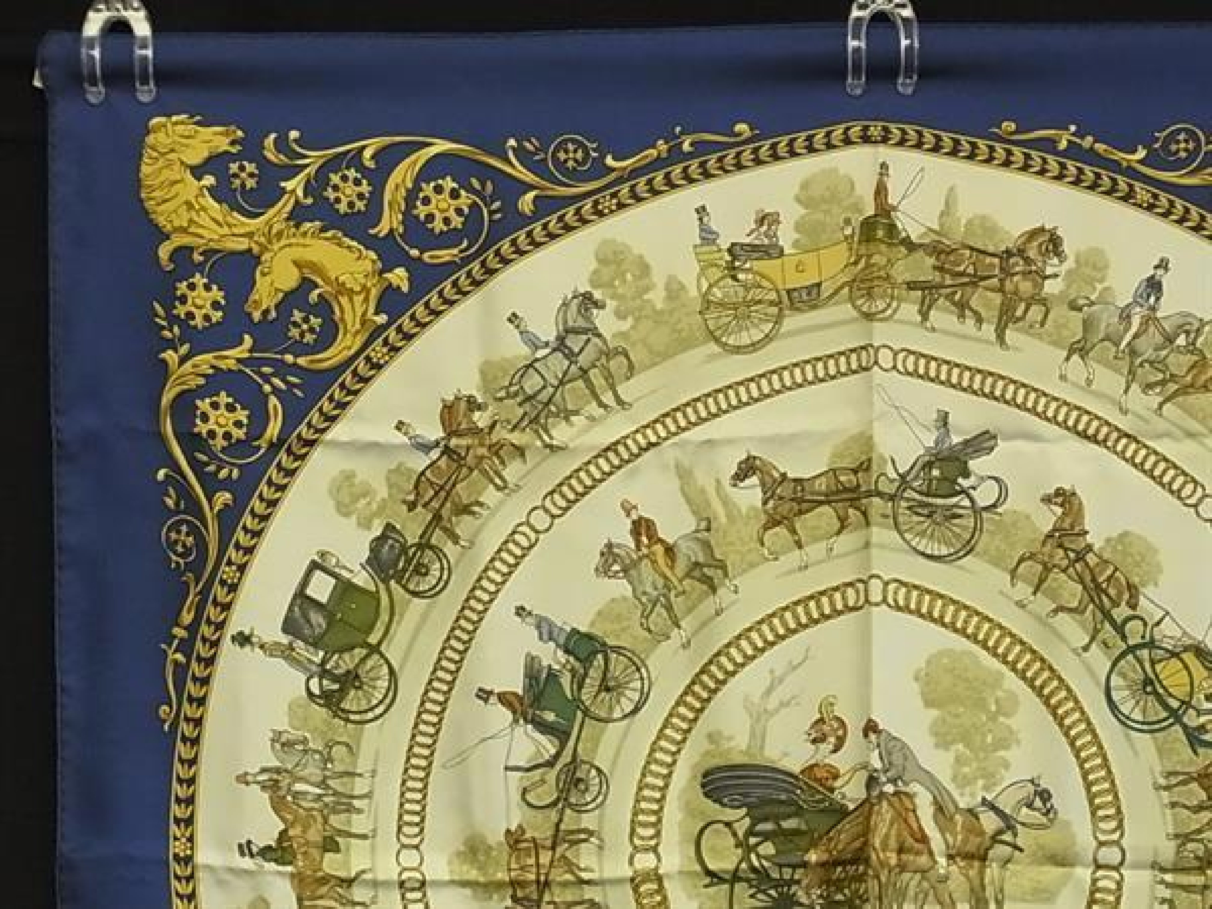 LA PROMENADE DE LONGCHAMPS [Promenade to Longchamp] Carre90 100% Silk Scarf Navy FX6718 Other Accessories — view 2