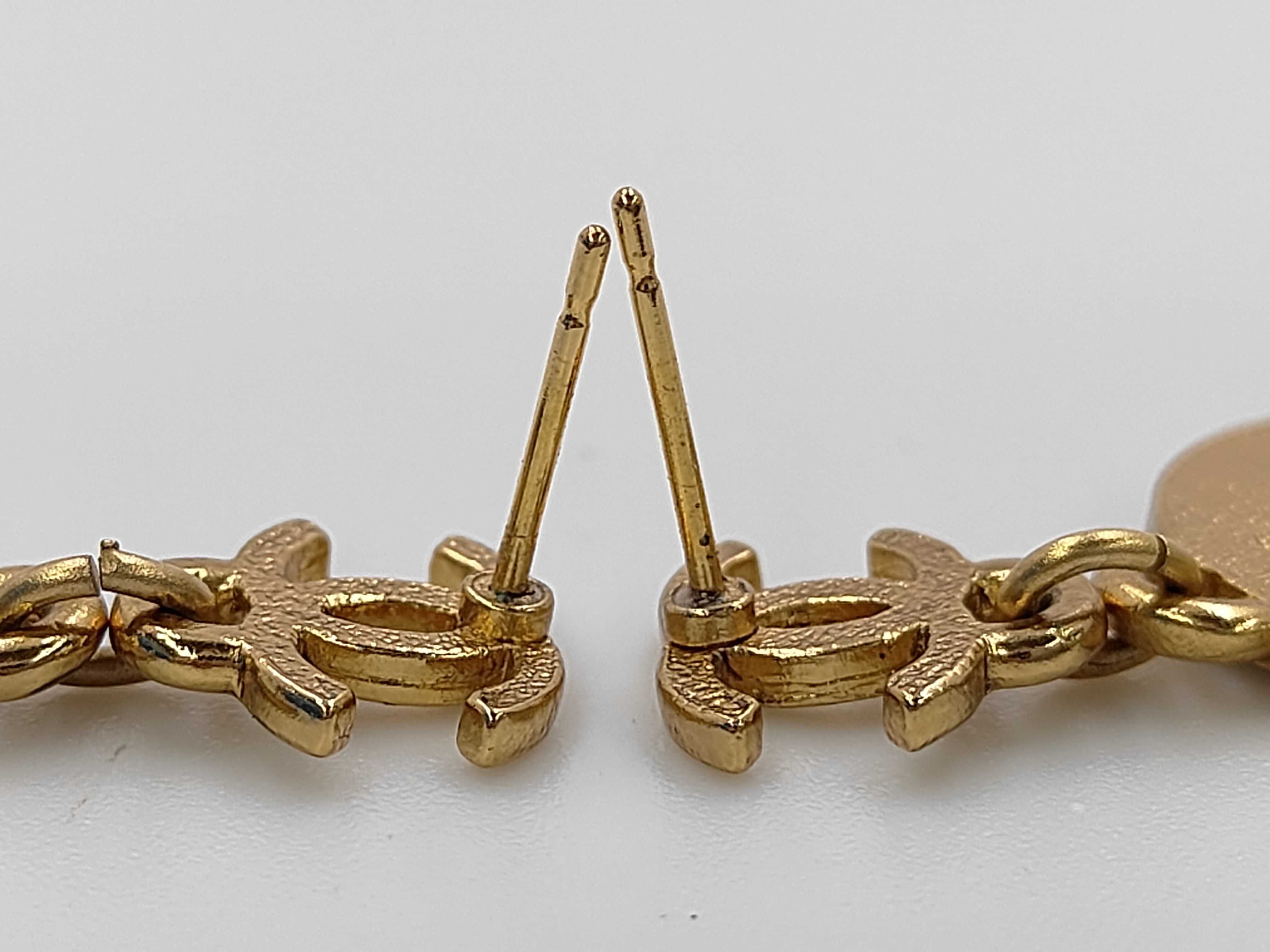 Coco Mark Star Swing Earrings 01P Black/Gold Color Earrings — view 4