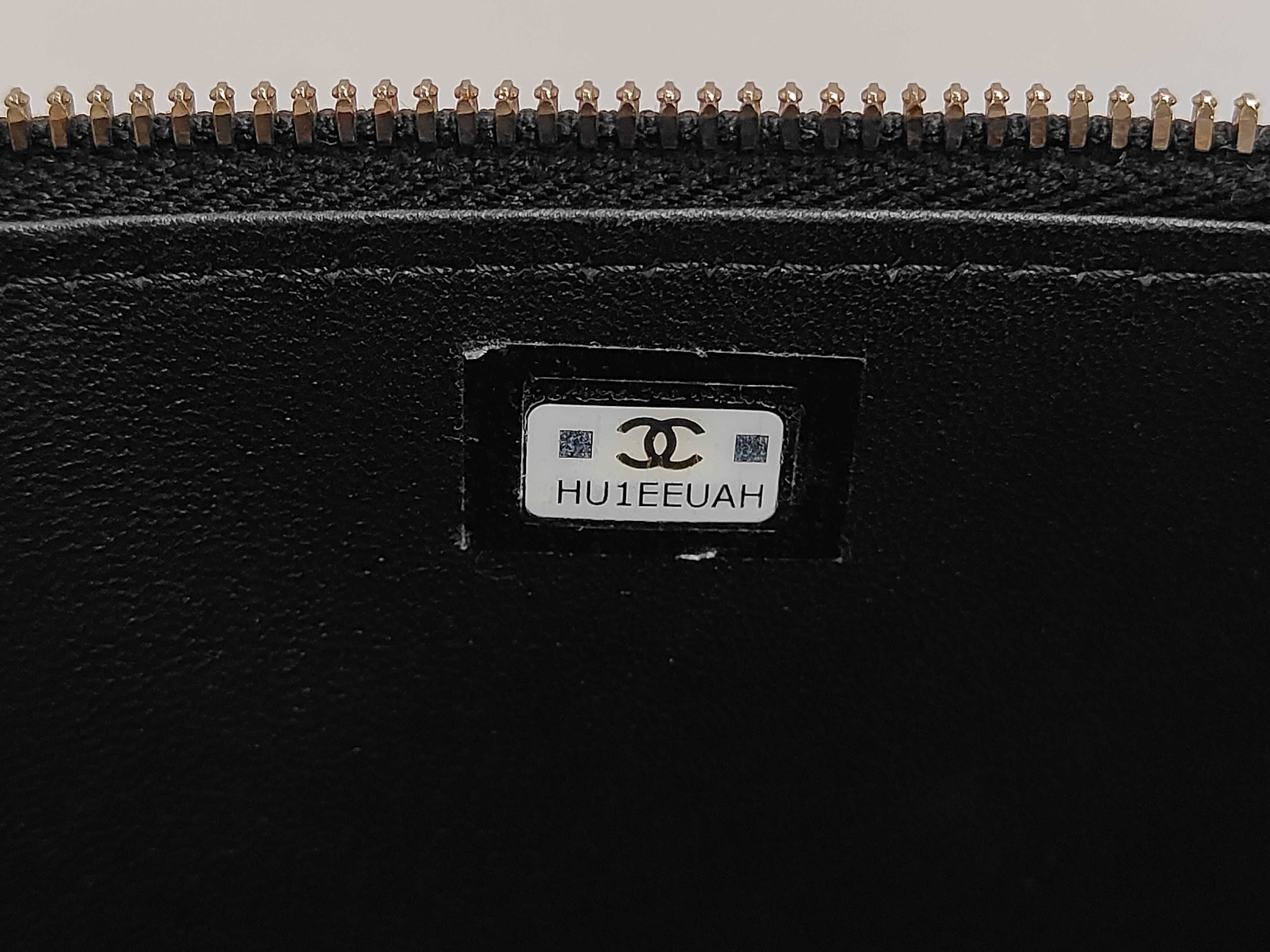 Matelassé Chain Shoulder Bag Vanity Case Black Random Serial Number Shoulder Bag — view 13