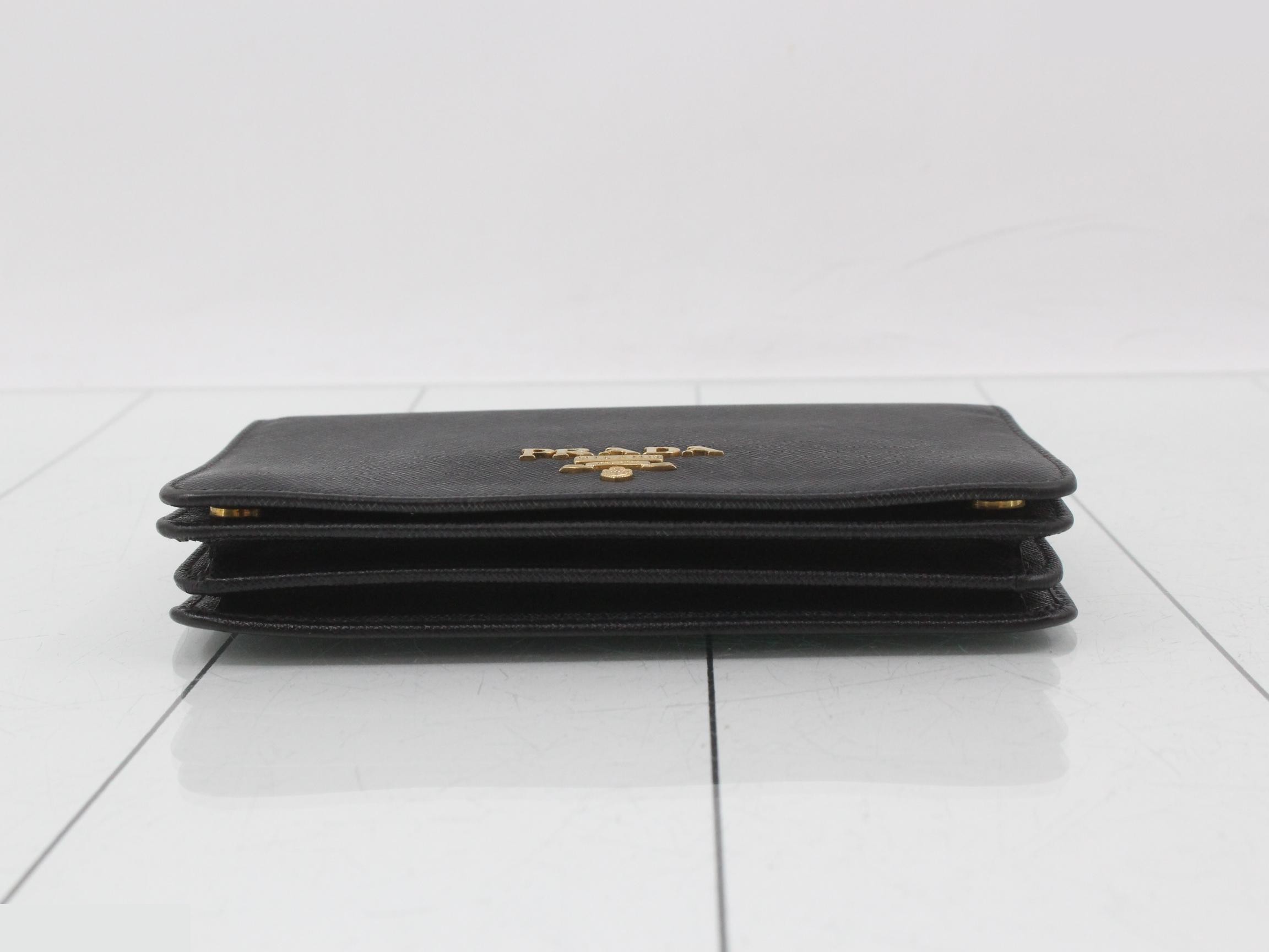 Saffiano Chain Wallet Chain Shoulder Bag — view 3