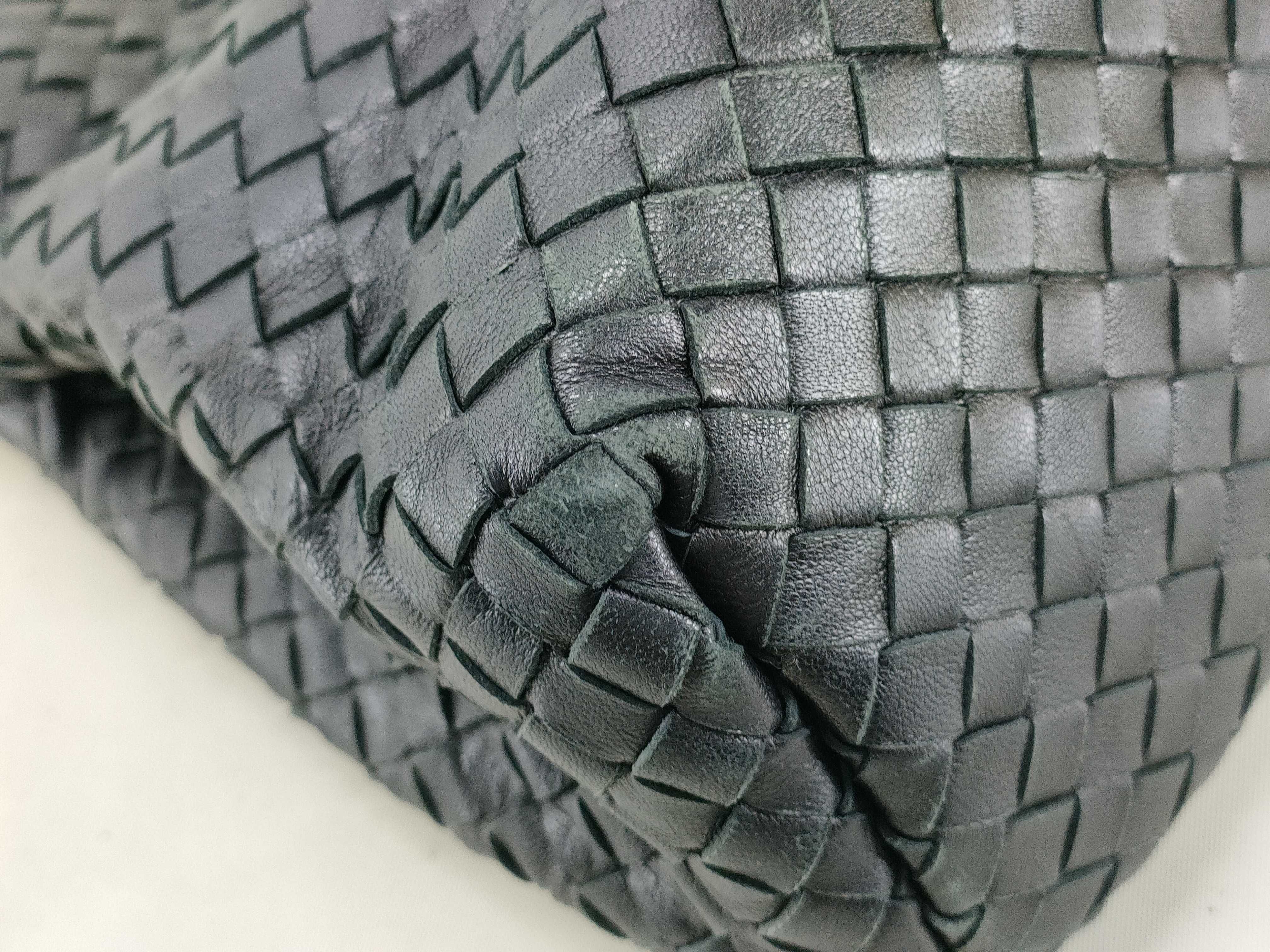 Intrecciato Bag - Bottega Veneta Intrecciato Leather Bag, Black with Gold Hardware, Shoulder Bag — view 4