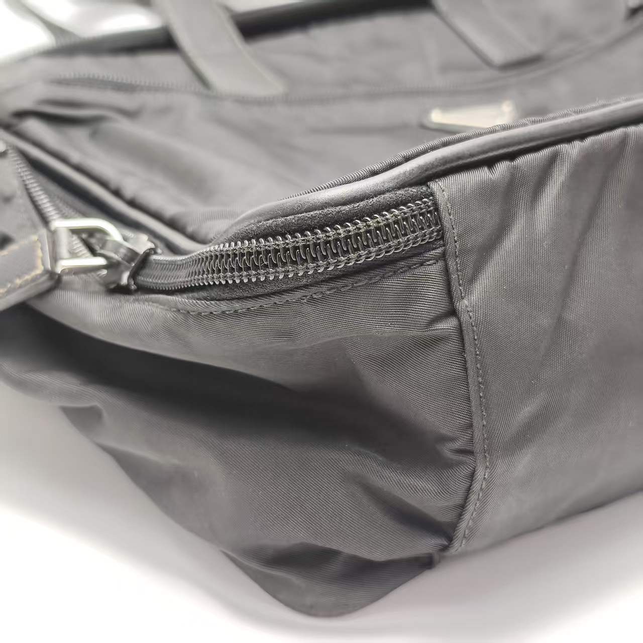 【*Shipped from: China*】PRADA Nylon Handbag — view 3