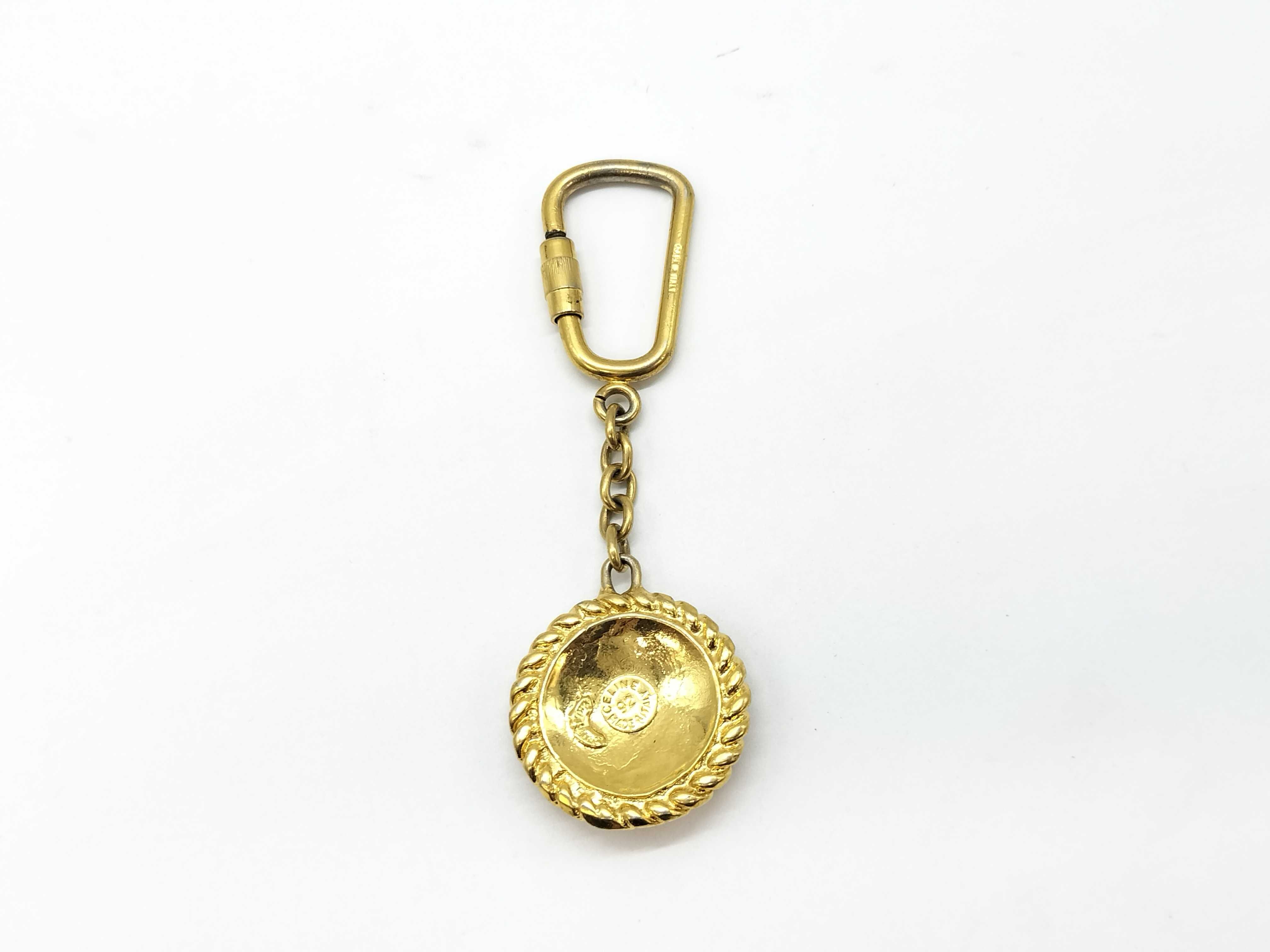 Triomphe Charm Keychain Key Case — view 3