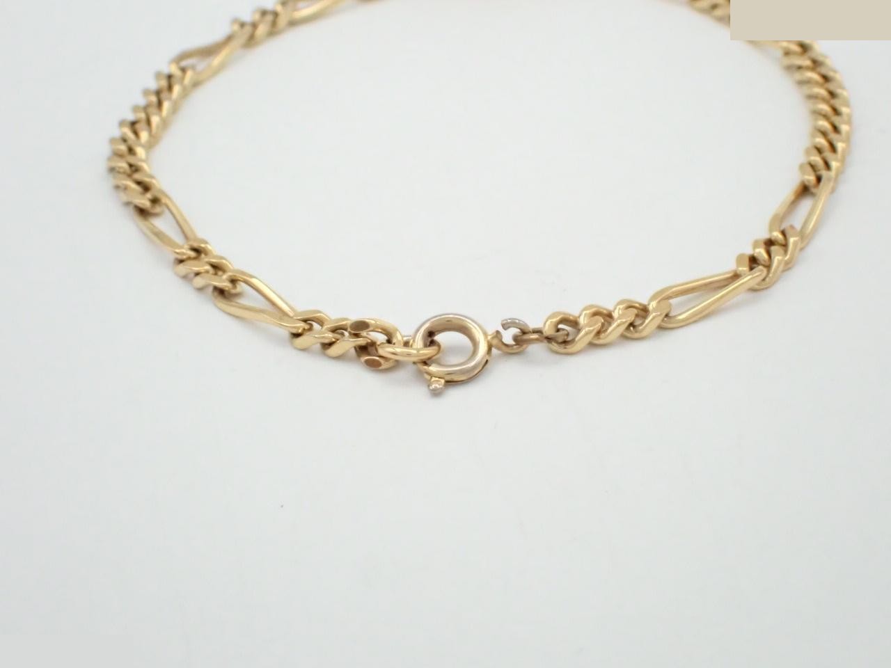 CD logo bracelet, gold color, wrist circumference approximately 18.5 cm — view 3