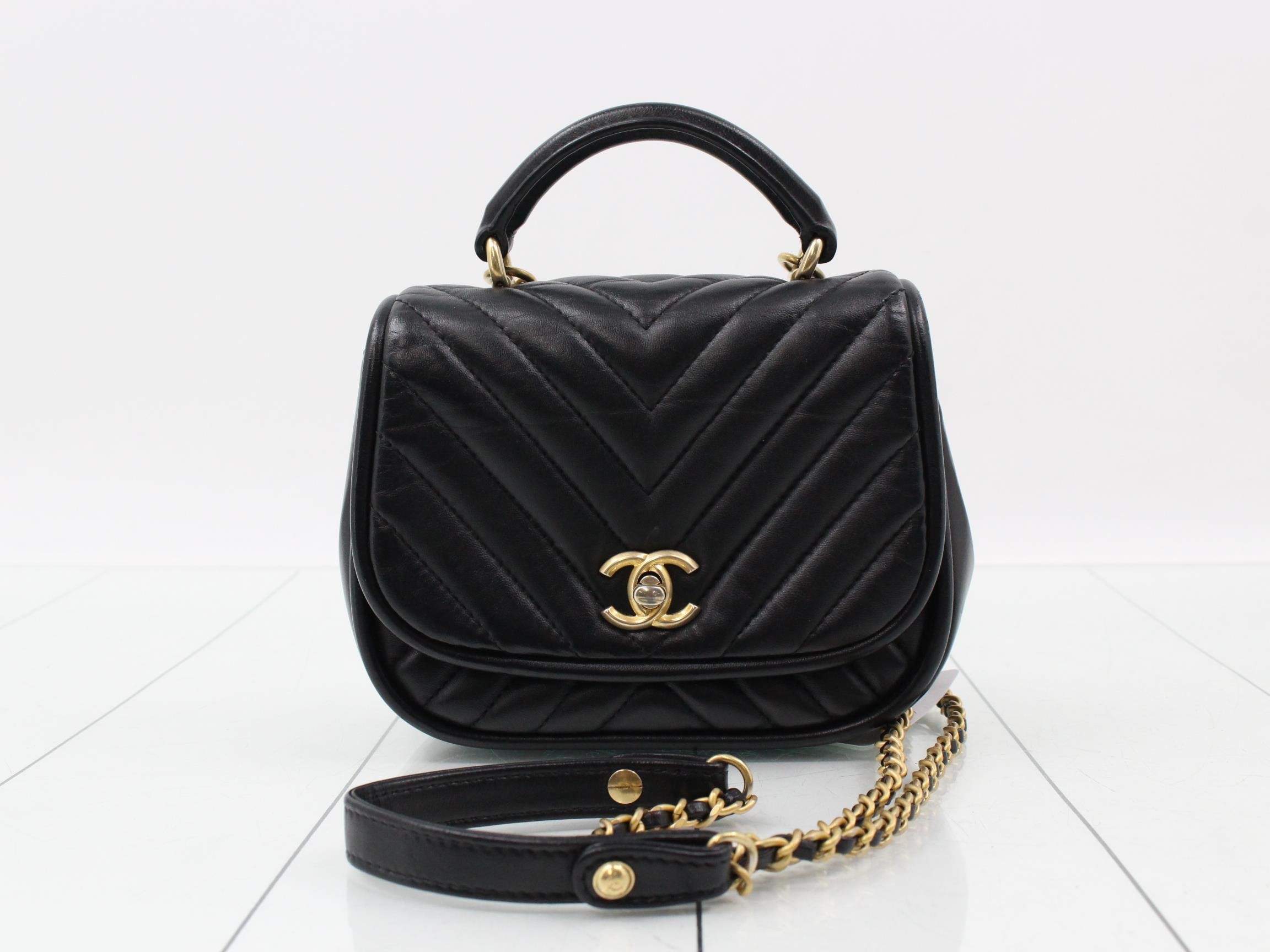 Leather V-stitch turn-lock 2-way handbag/chain shoulder bag, black