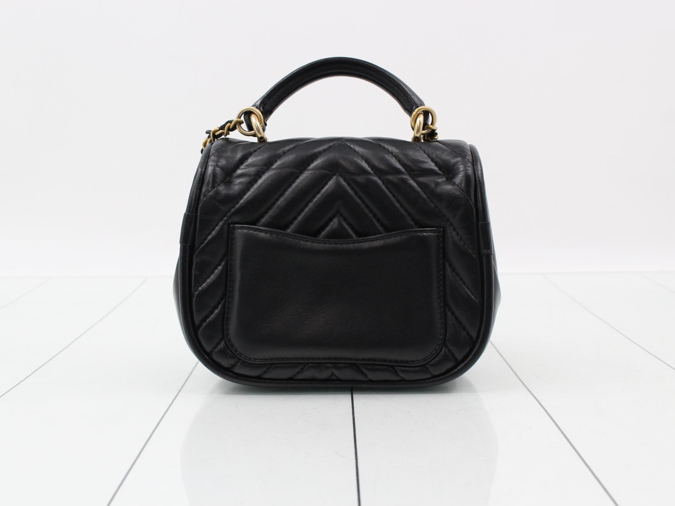 Leather V-stitch turn-lock 2-way handbag/chain shoulder bag, black — view 2