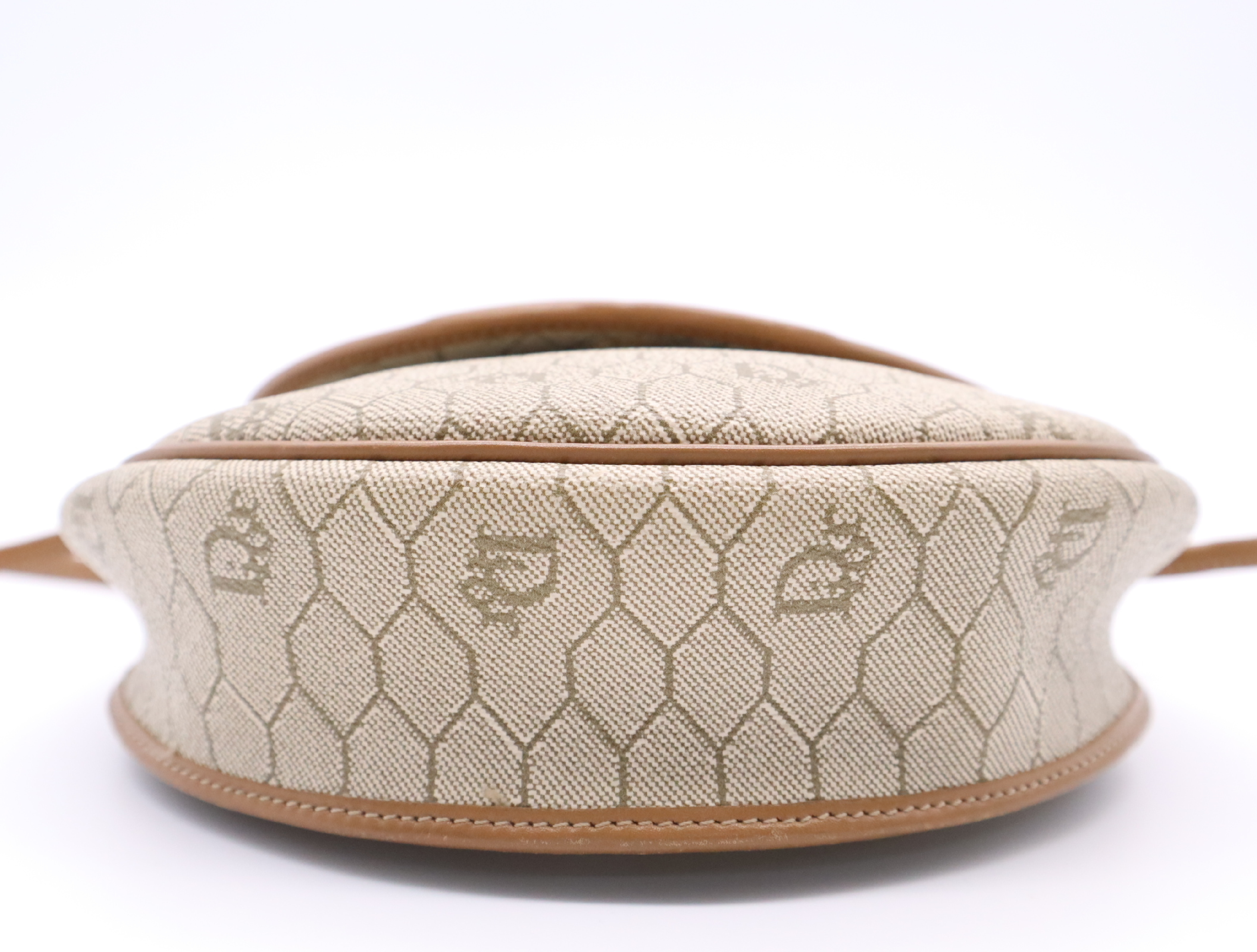 PVC Honeycomb Beige Shoulder Bag — view 4