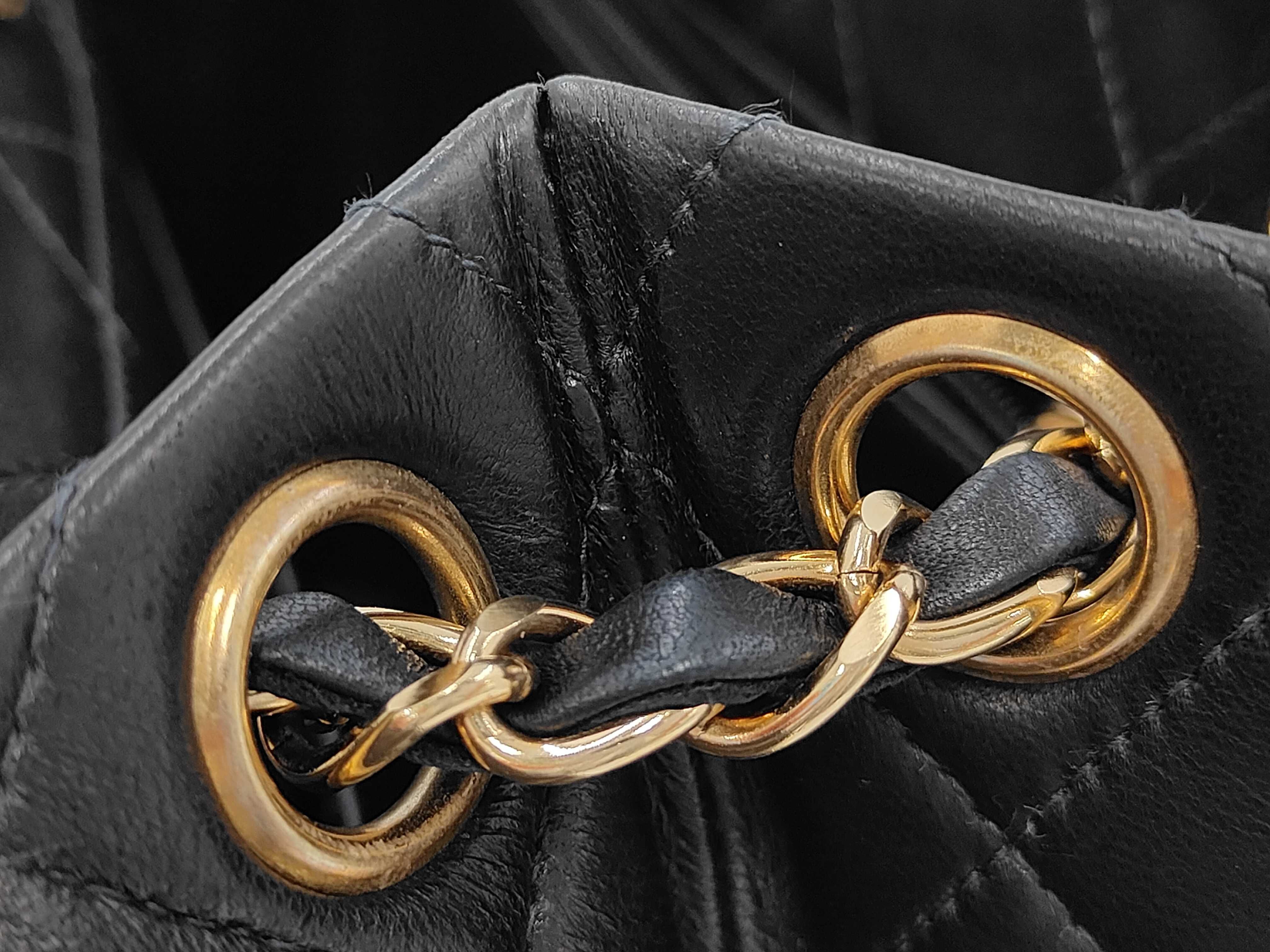 Matelasse Chain Tote Leather Tote Bag — view 7