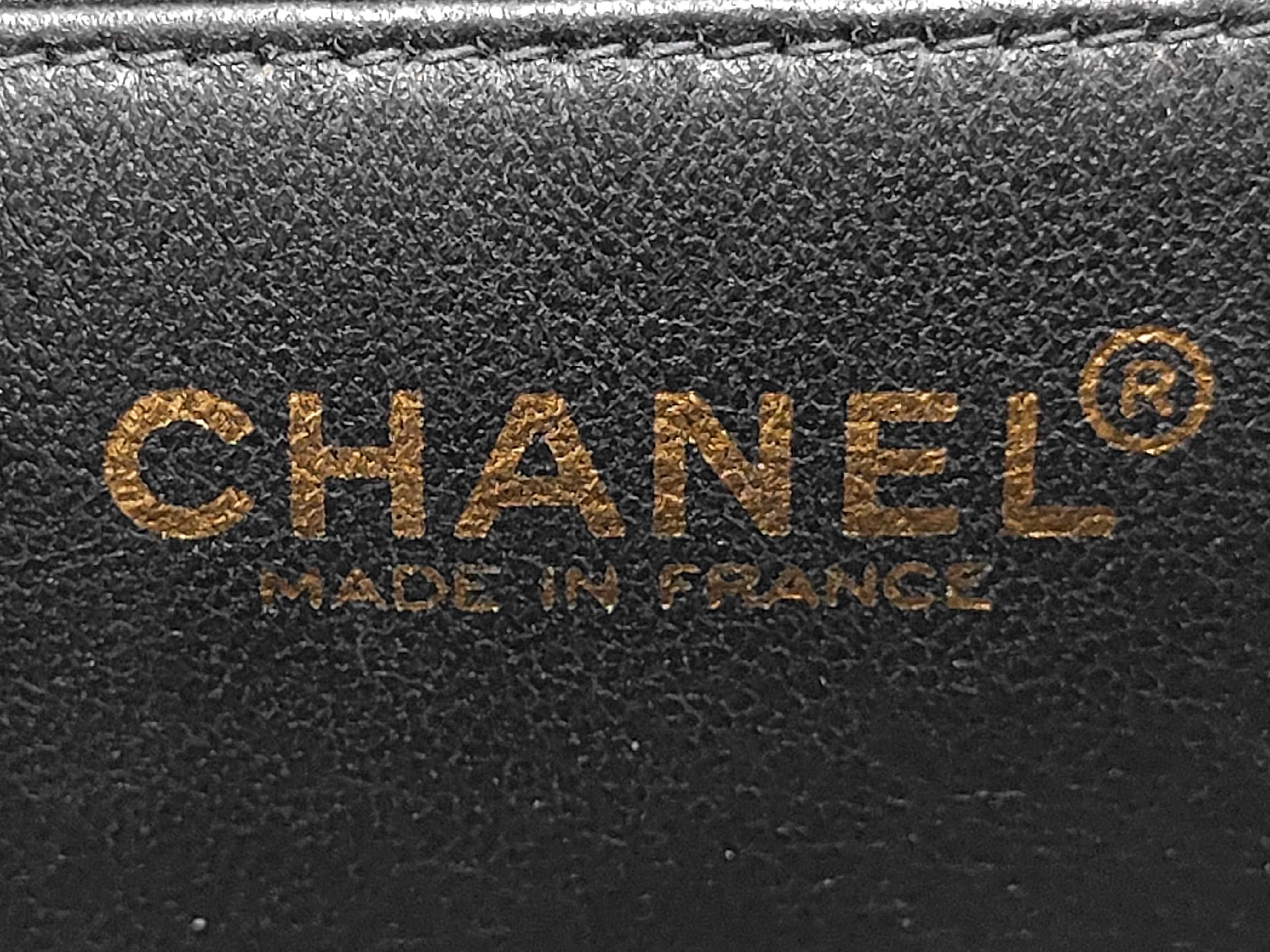 Matelasse Chain Tote Leather Tote Bag — view 9