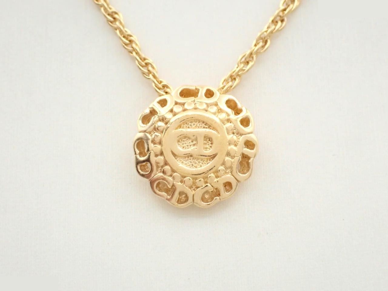 Other lines: Precious metals, necklaces, pendants, chain approx. 39cm