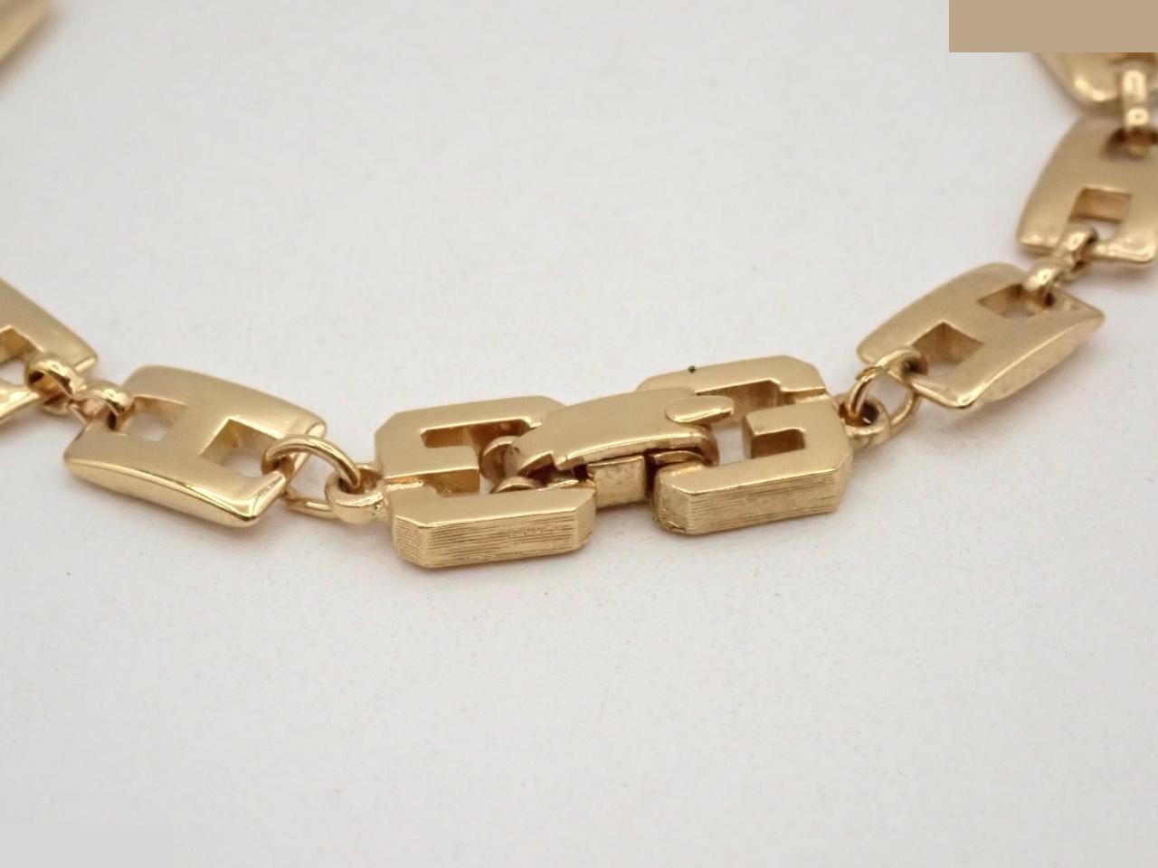 Other items: Precious metal bracelets and bangles (metal), wrist circumference approximately 18cm. — view 3