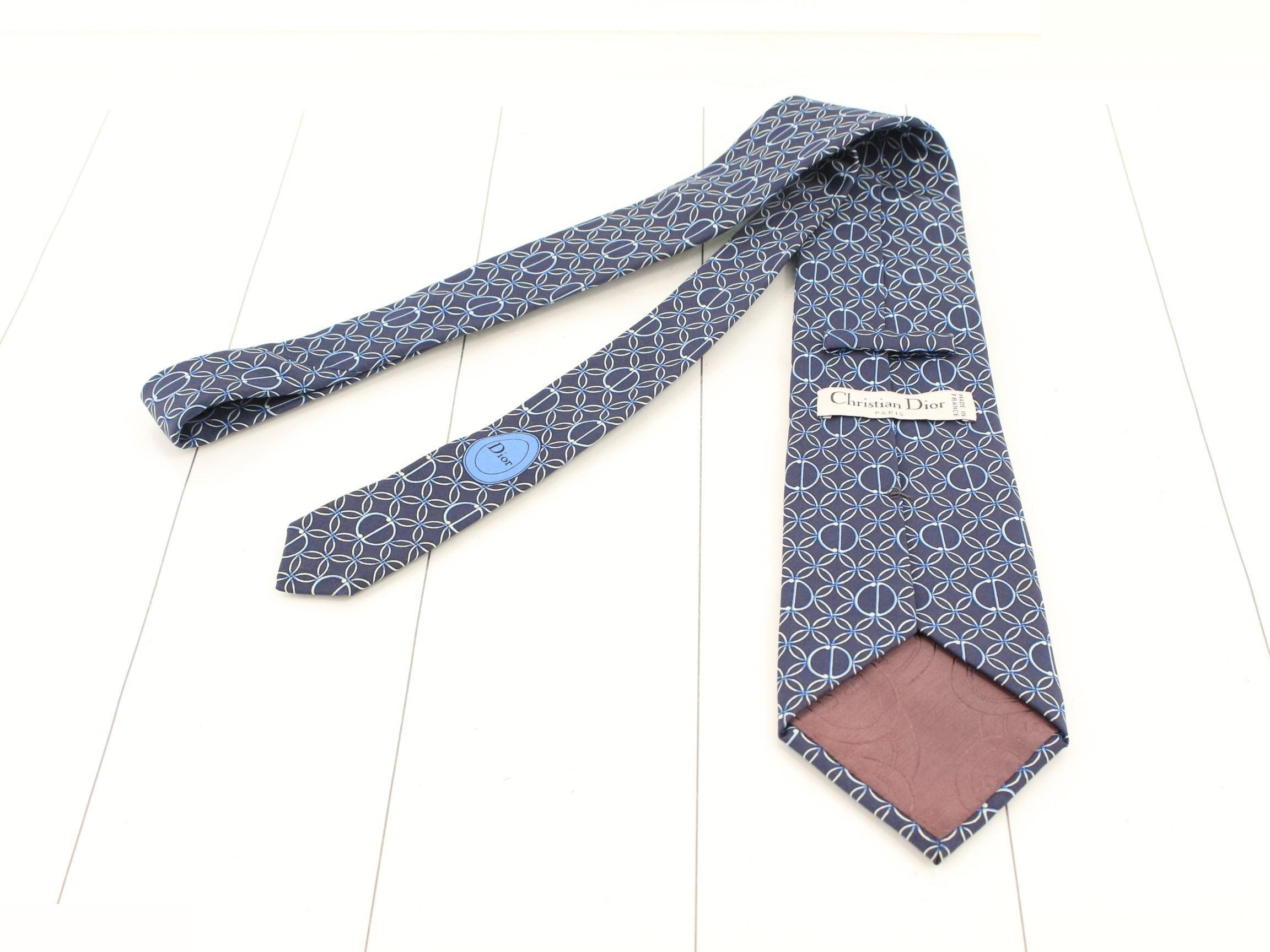 Necktie, geometric pattern, all-over print, blue tones, silk, 9.5cm blade width — view 2
