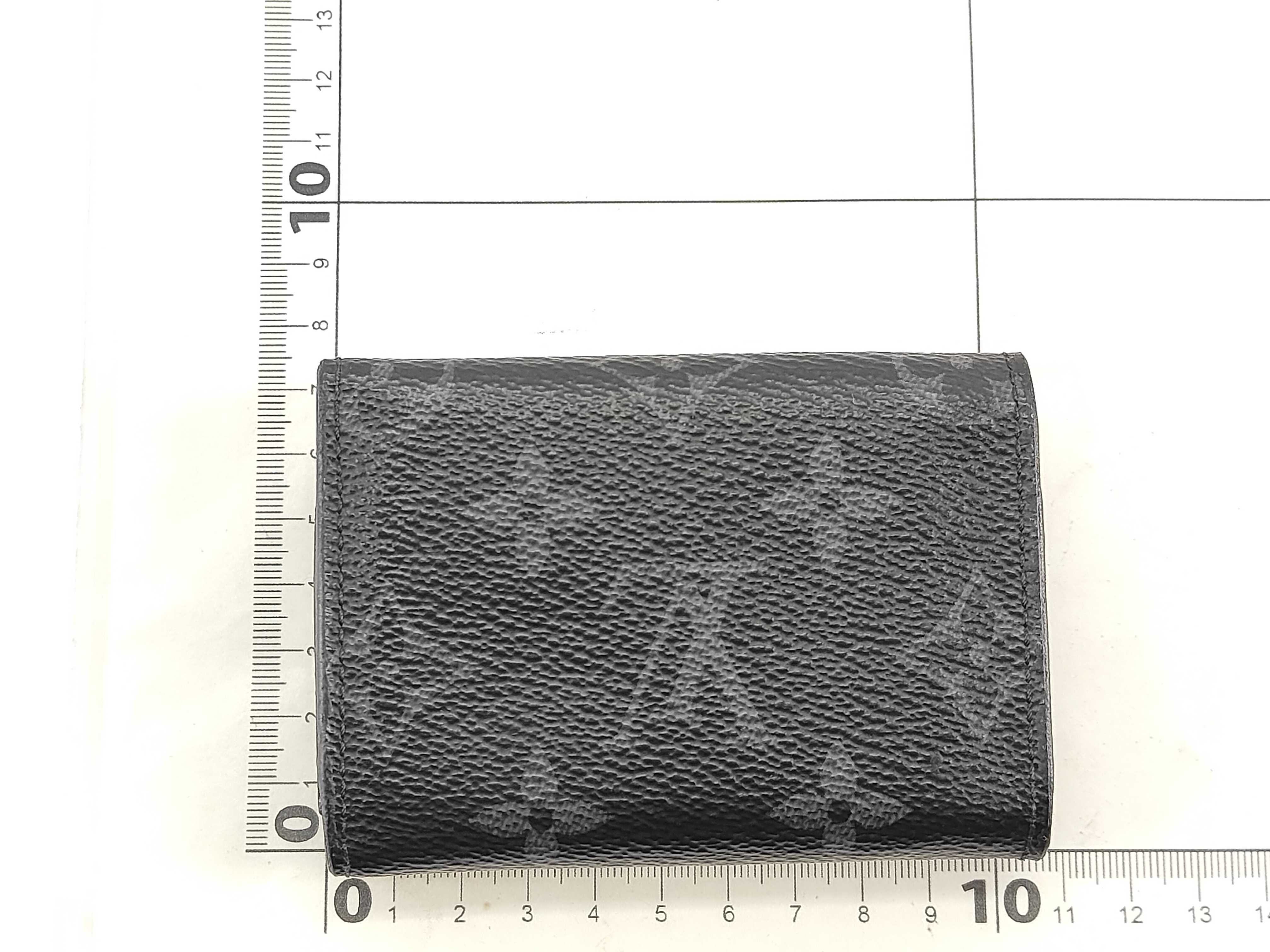 wallet — view 2