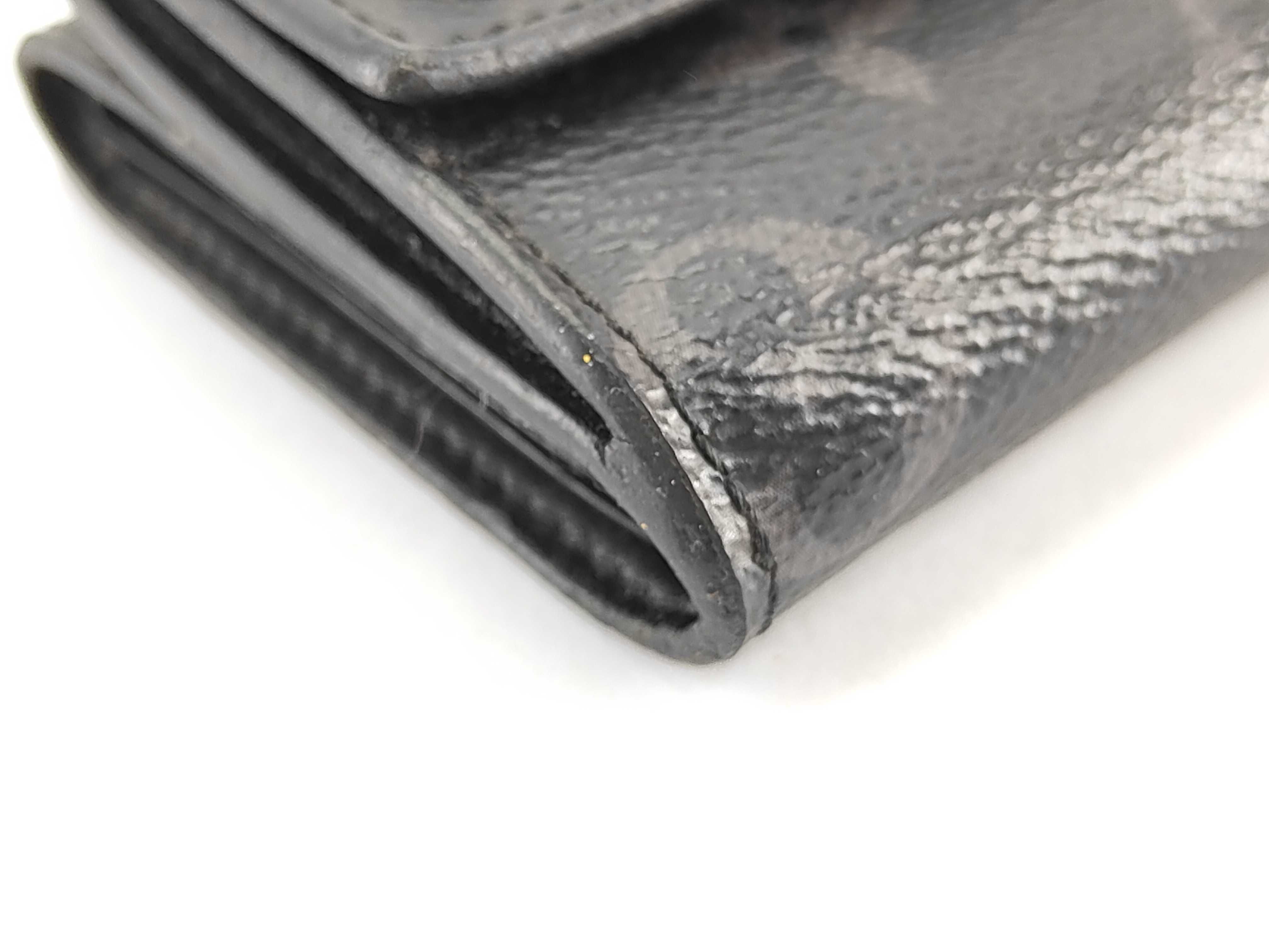 wallet — view 3