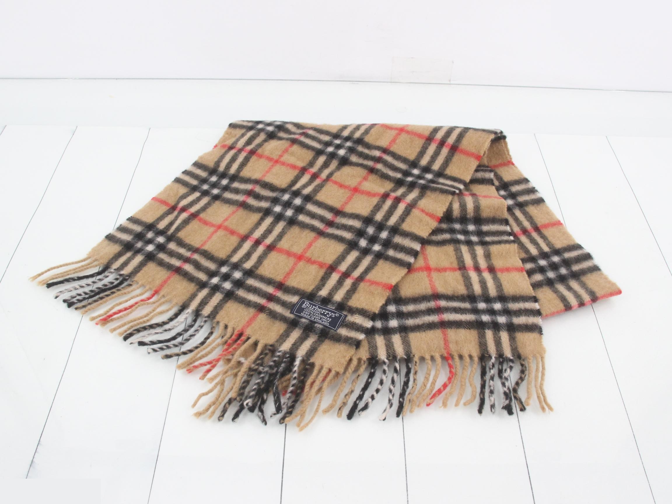 Other lines: Small items, accessories, and scarves — view 2