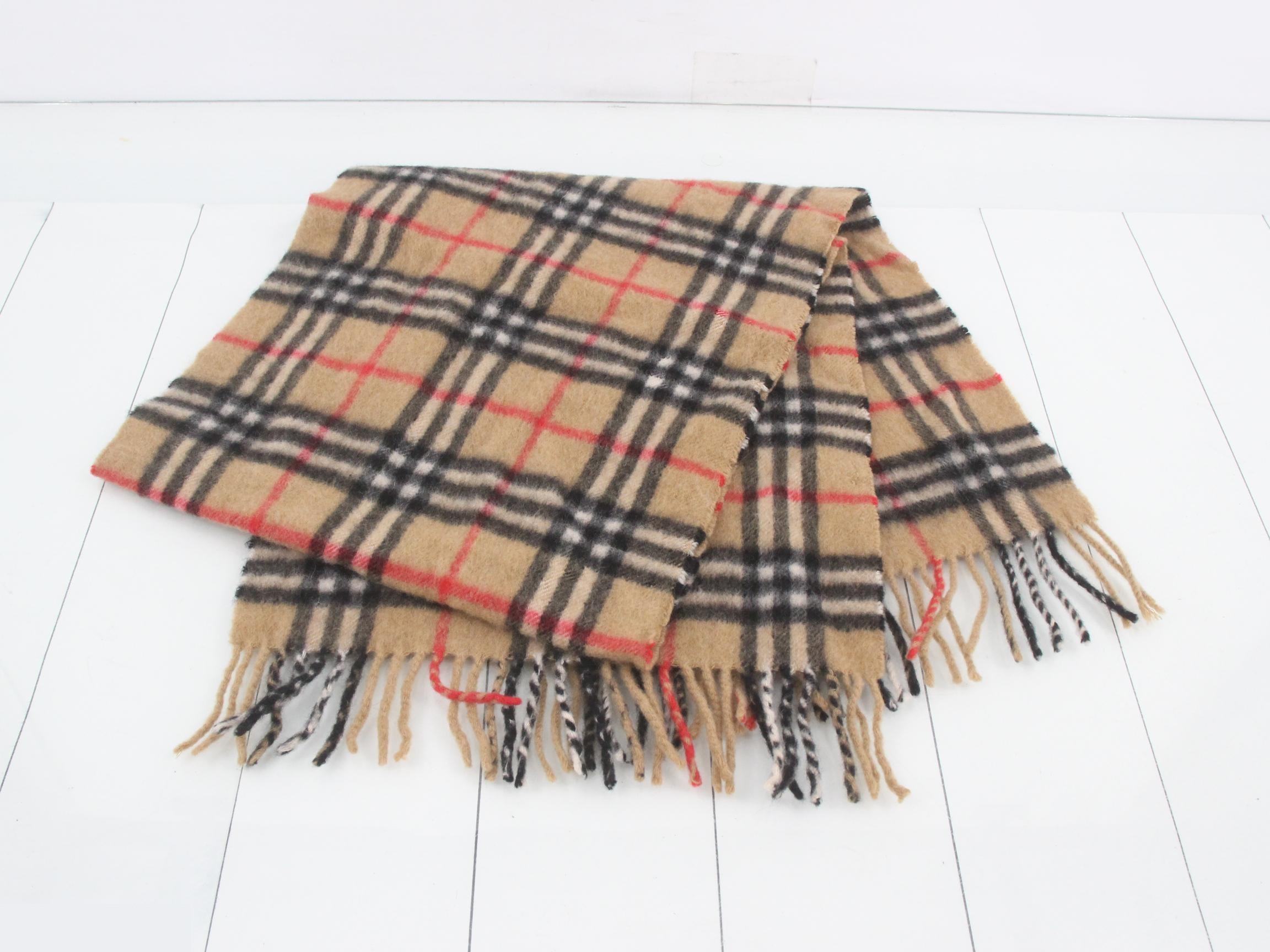 Other lines: Small items, accessories, and scarves — view 3