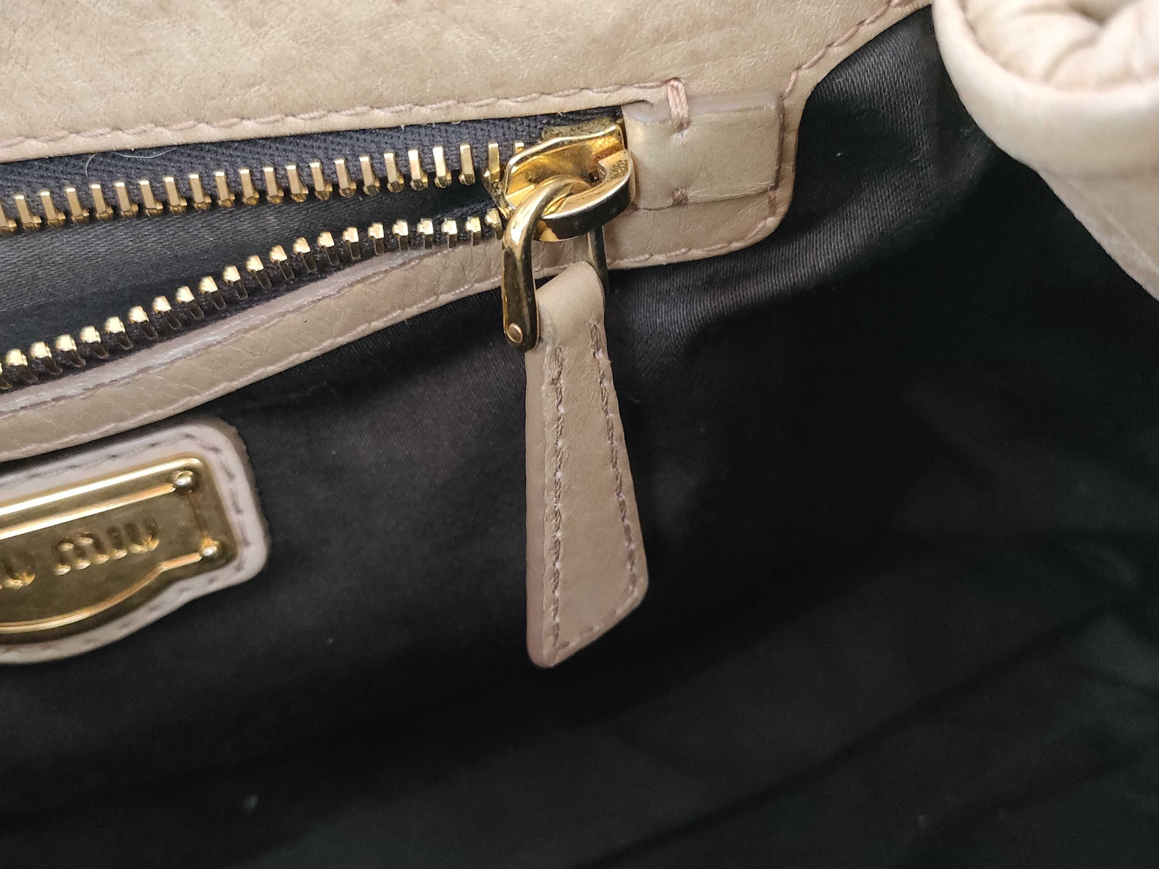 Matelassé Leather 2-Way Handbag — view 11