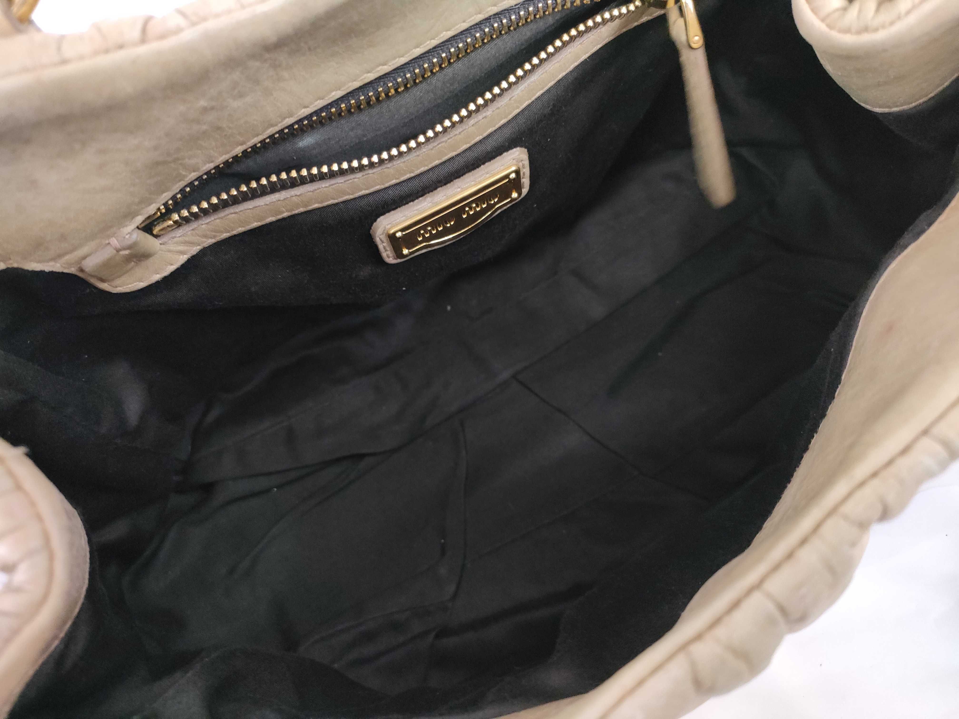 Matelassé Leather 2-Way Handbag — view 9
