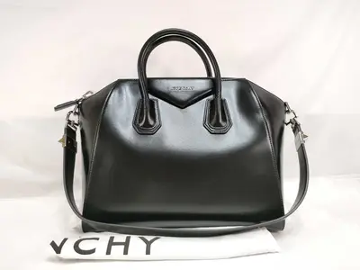 Antigona Bag Shoulder Bag