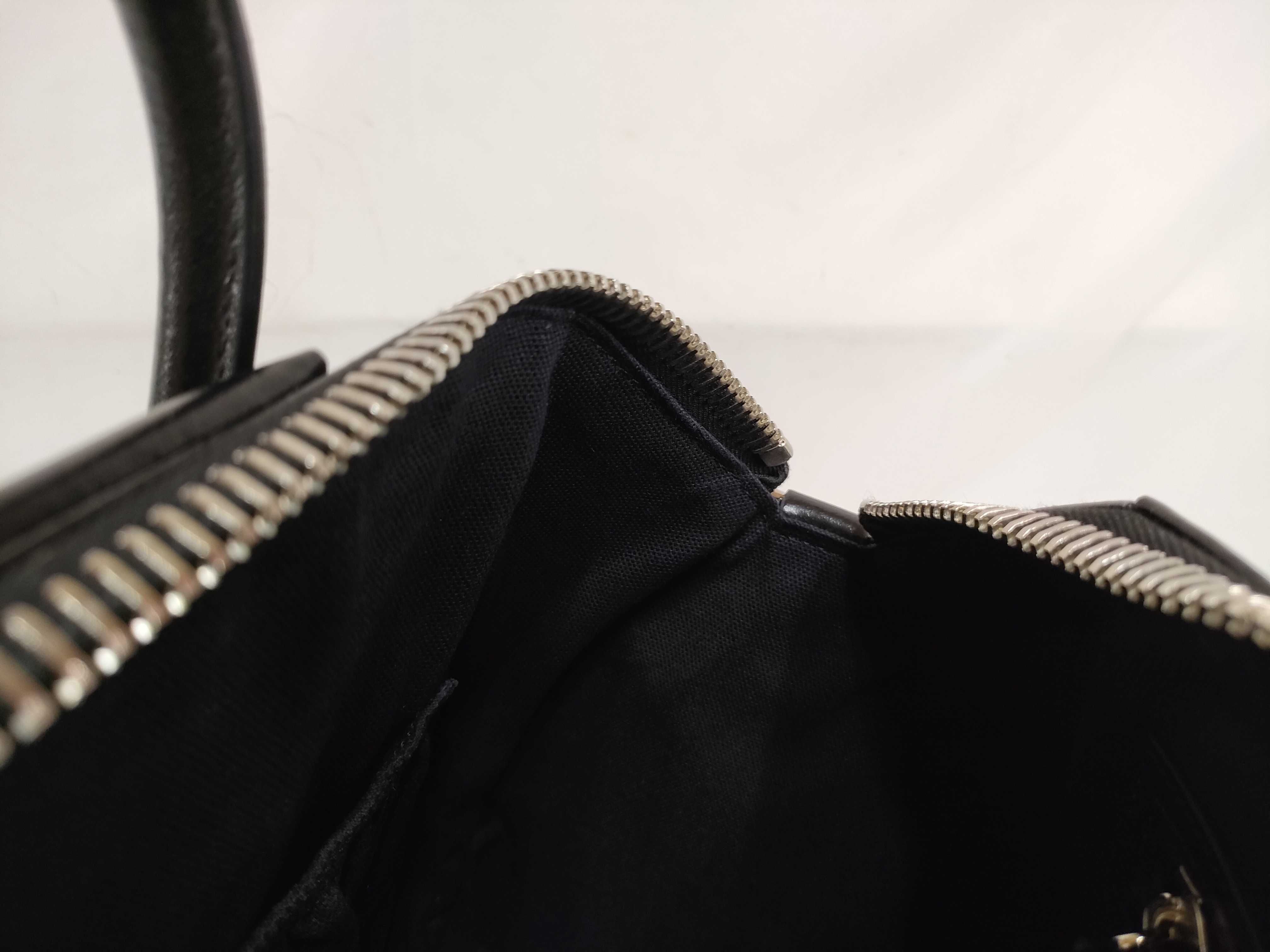 Antigona Bag Shoulder Bag — view 15