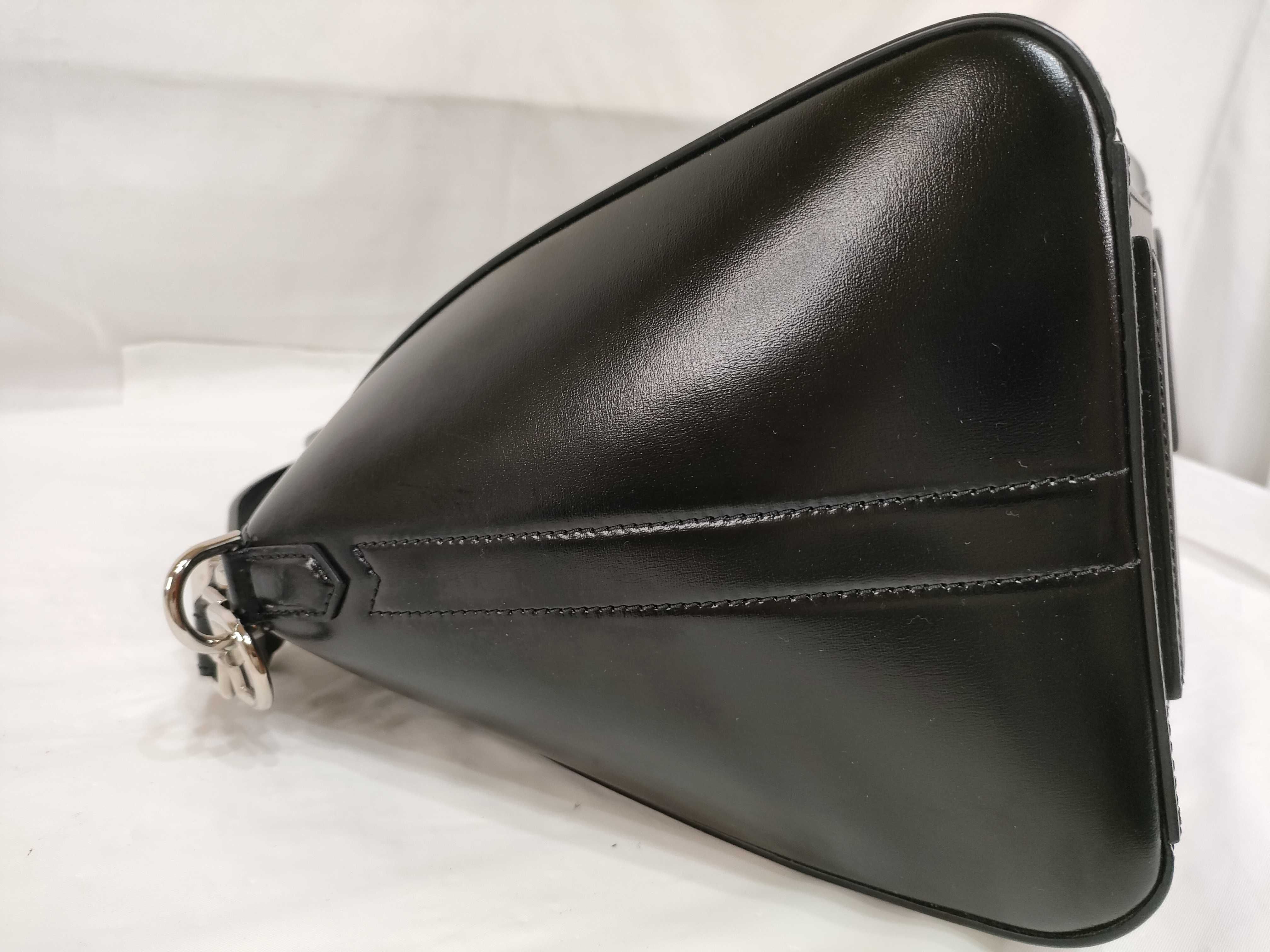 Antigona Bag Shoulder Bag — view 10