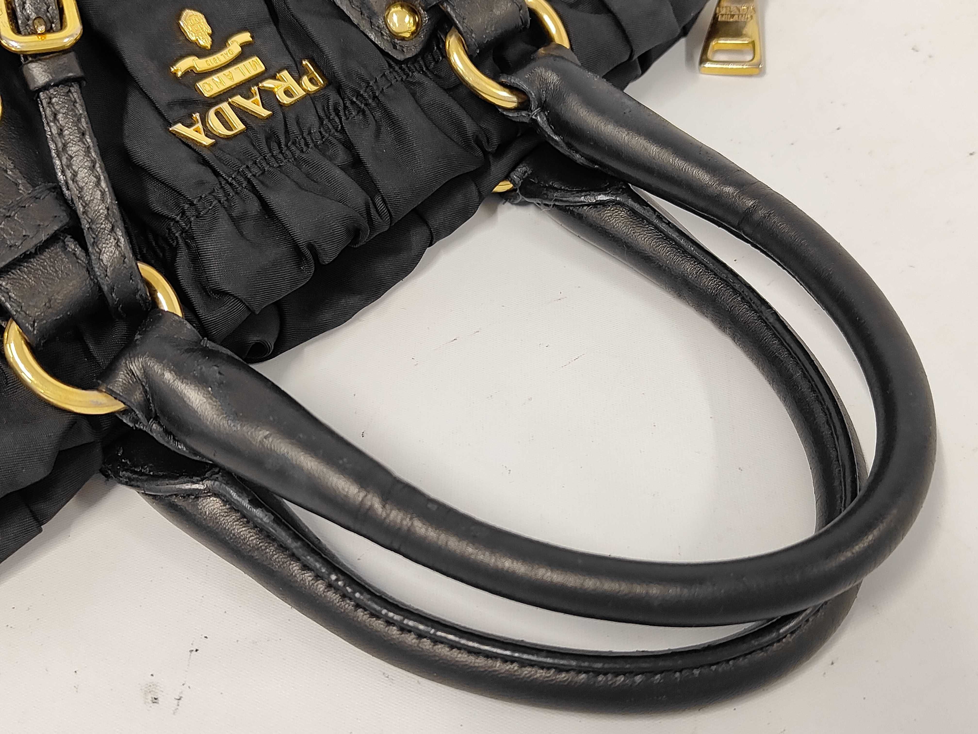 Tessuto Gaufre Shoulder Bag — view 3