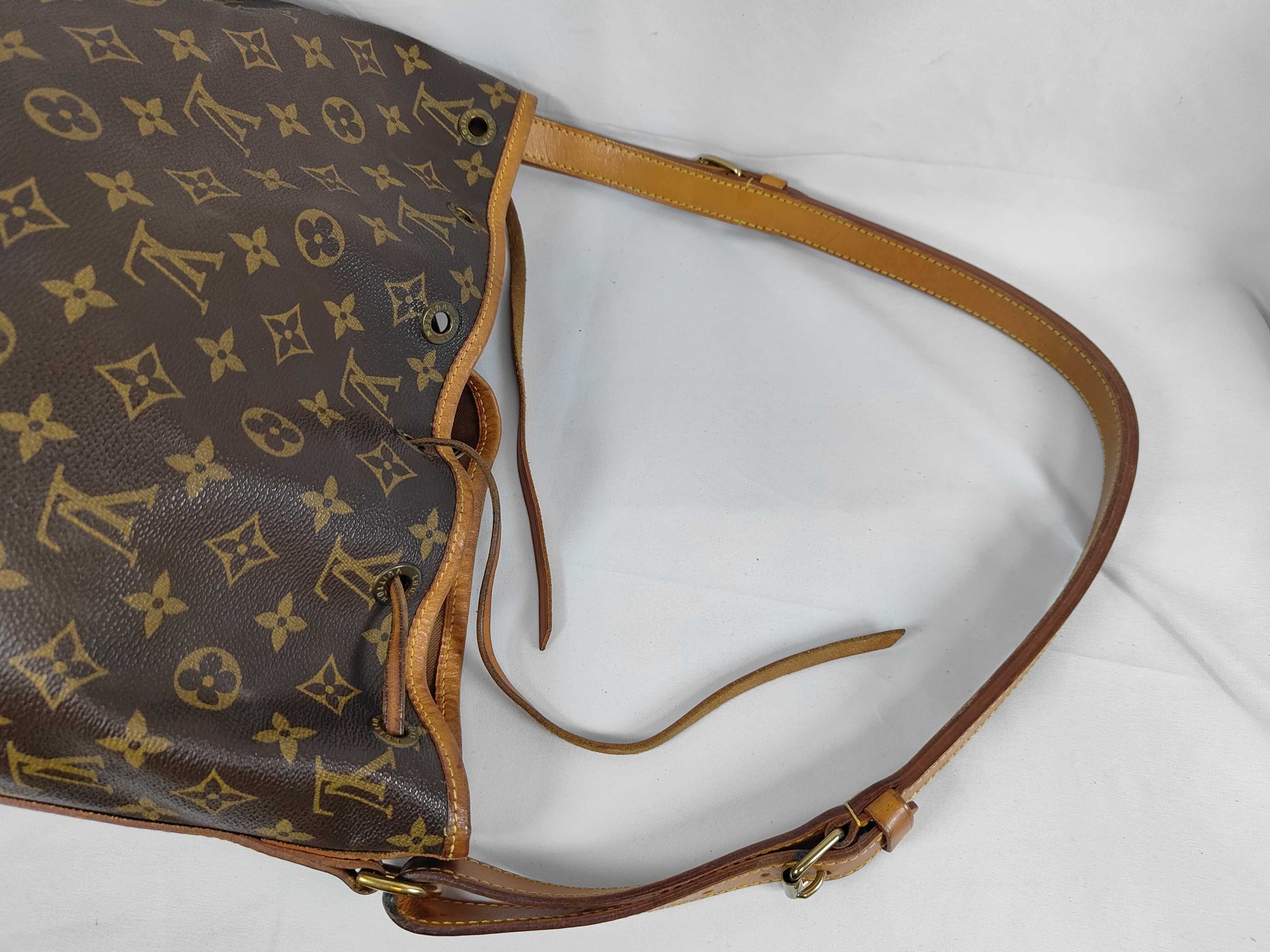 Monogram Petit Noé M42226 Shoulder Bag — view 3