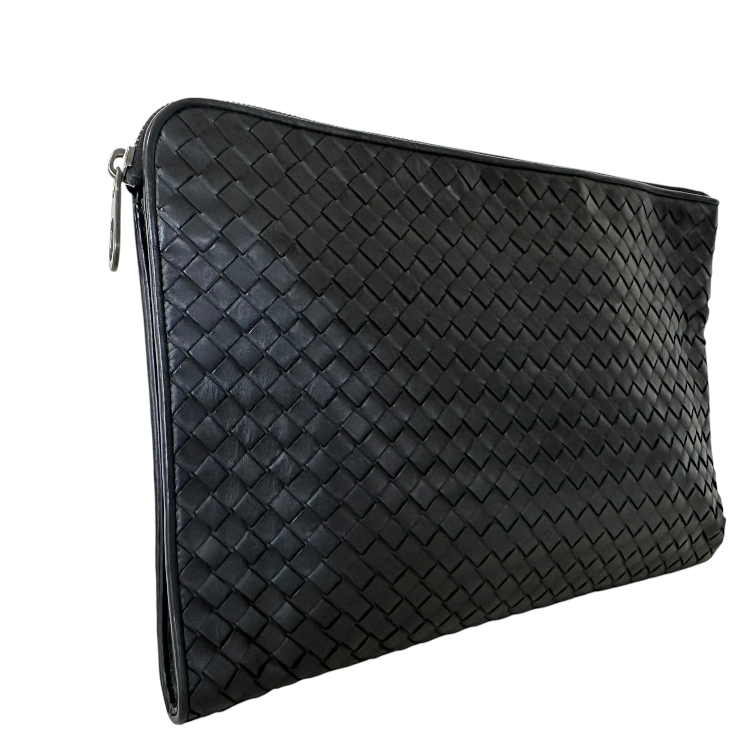 Intrecciato Clutch Bag, Second Bag, Black — view 2