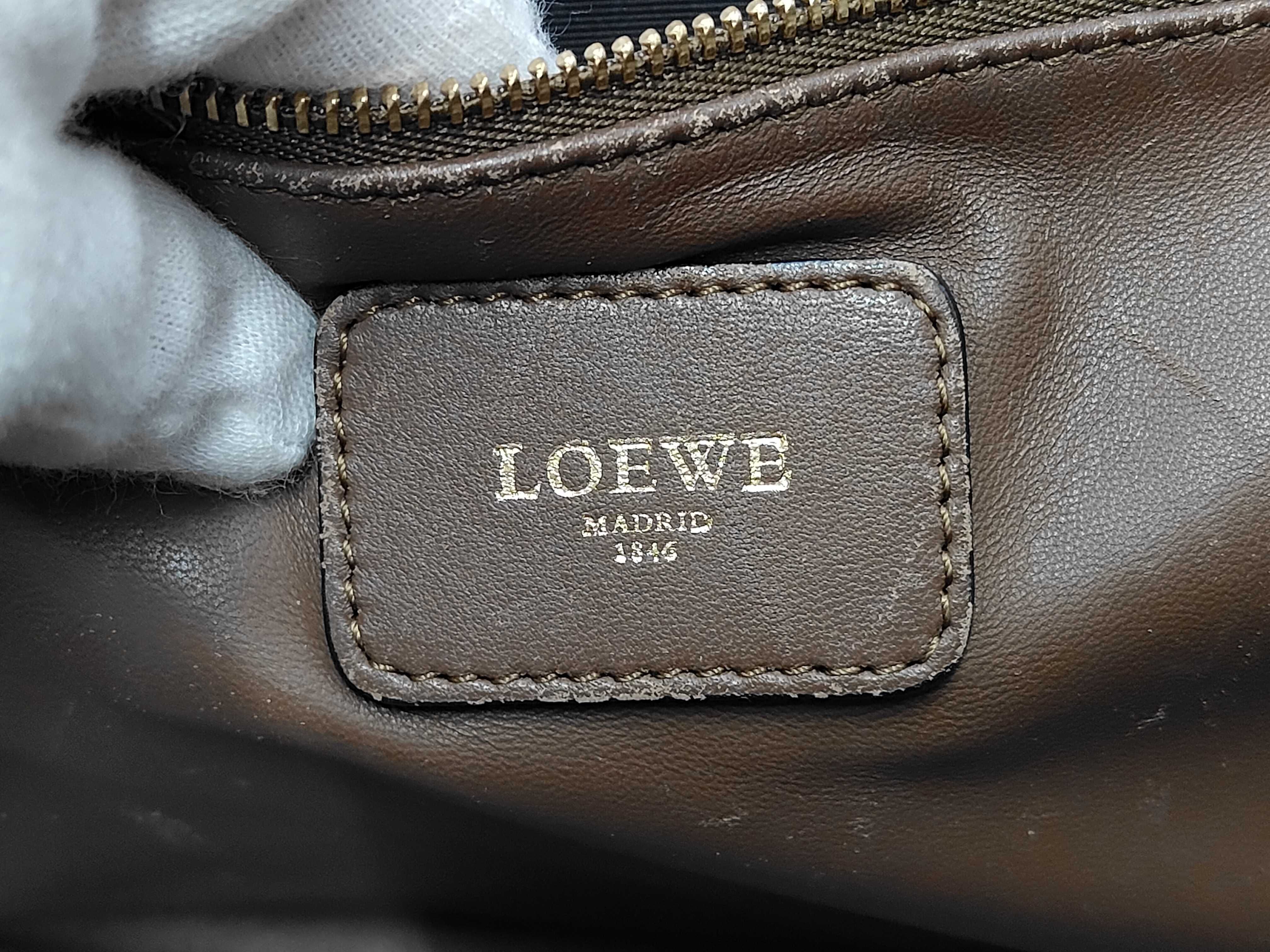 Loewe Amazona Handbag — view 10