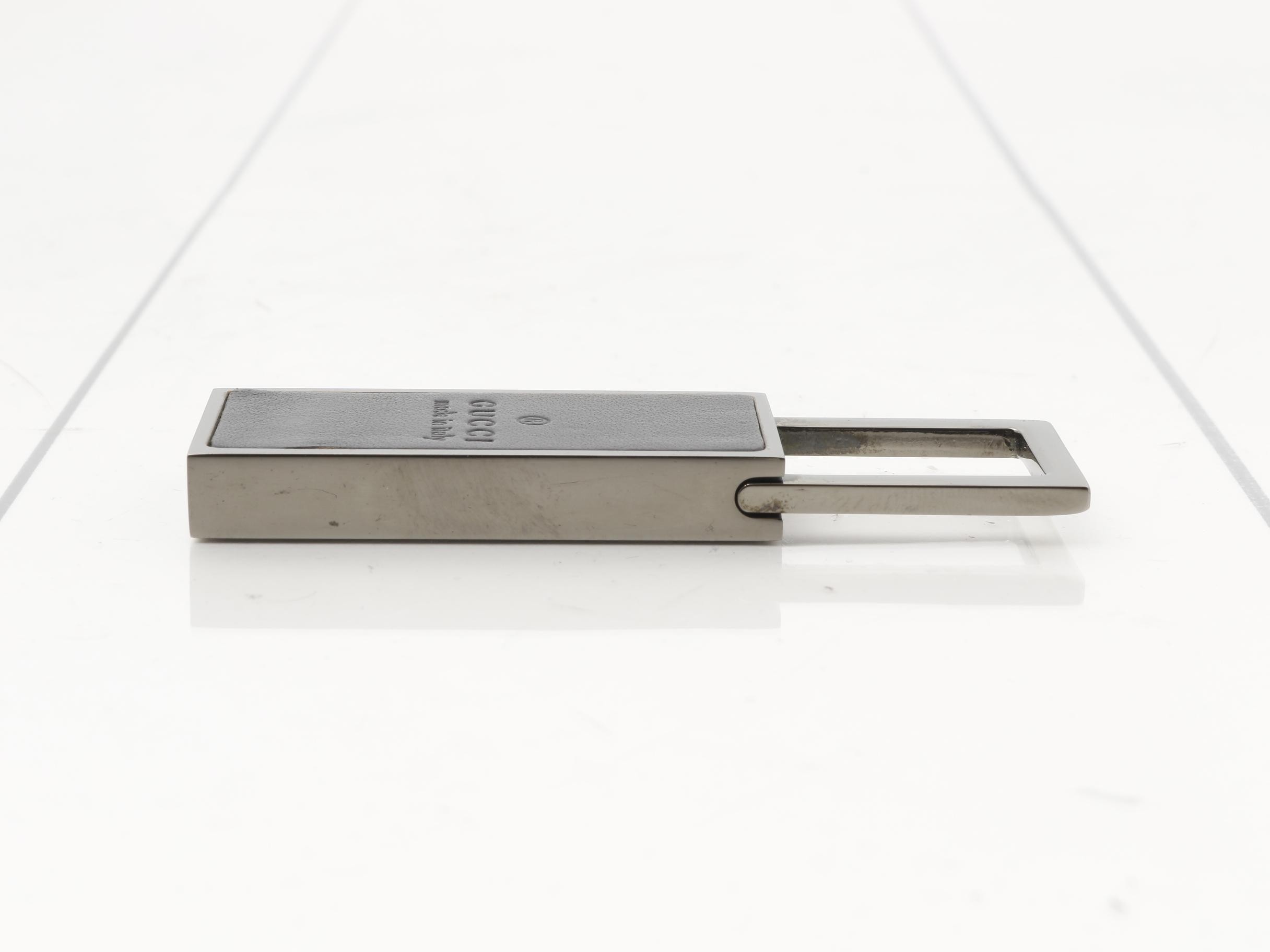 key ring — view 3