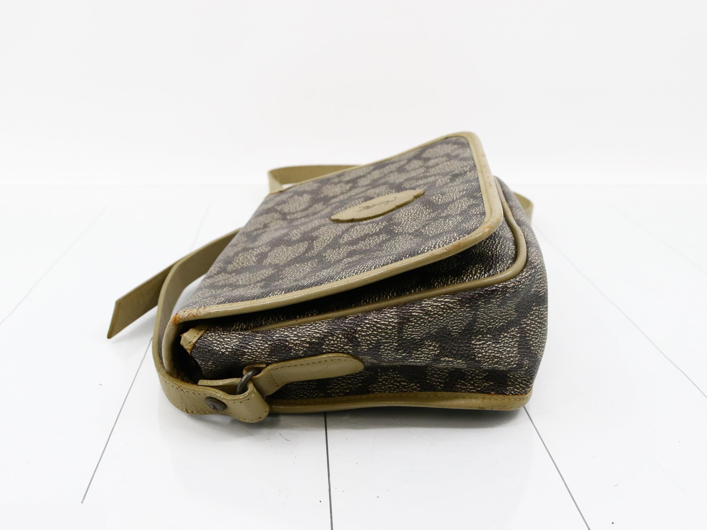 shoulder bag — view 4