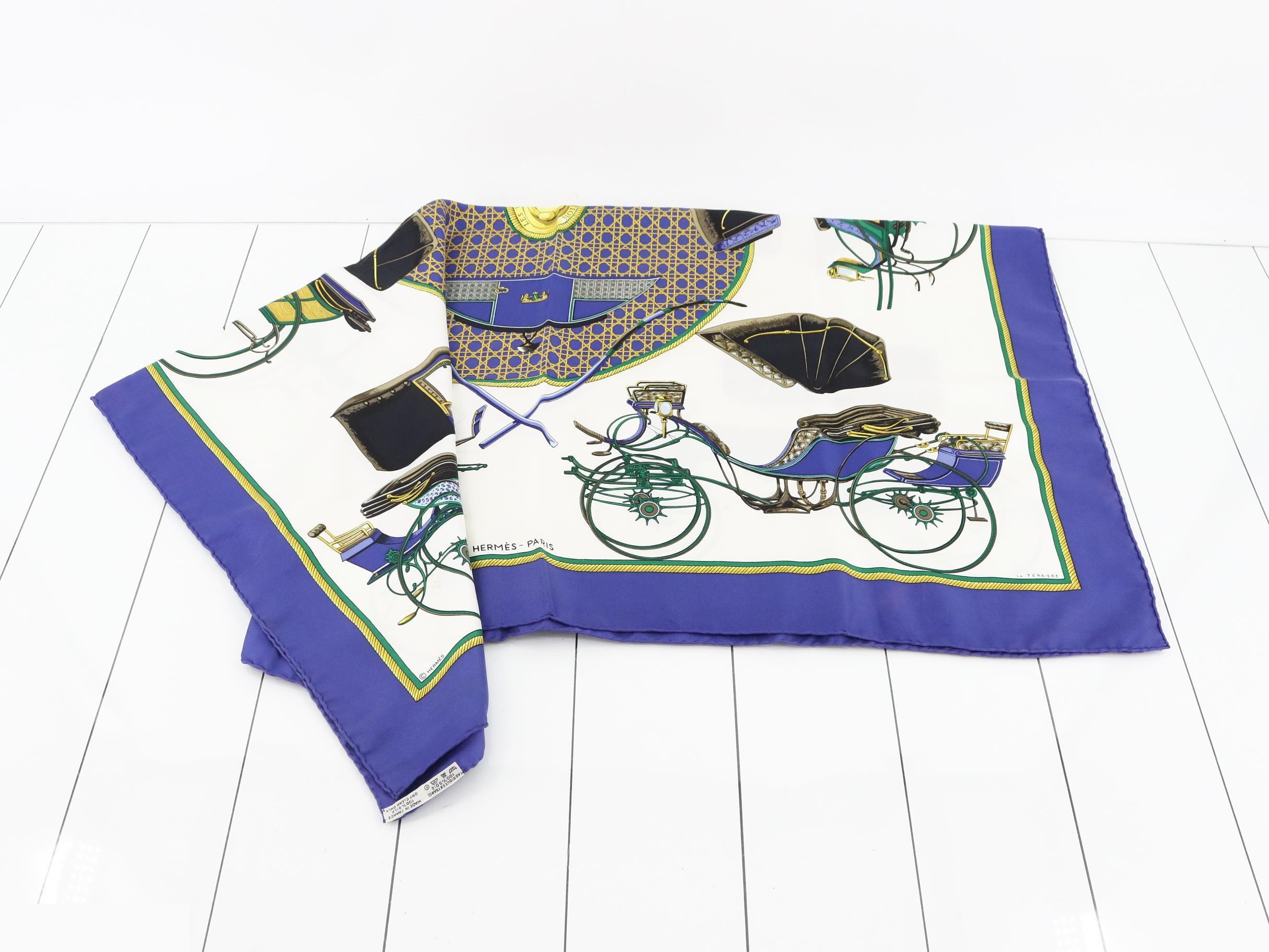 Carre 90 Scarf — view 3