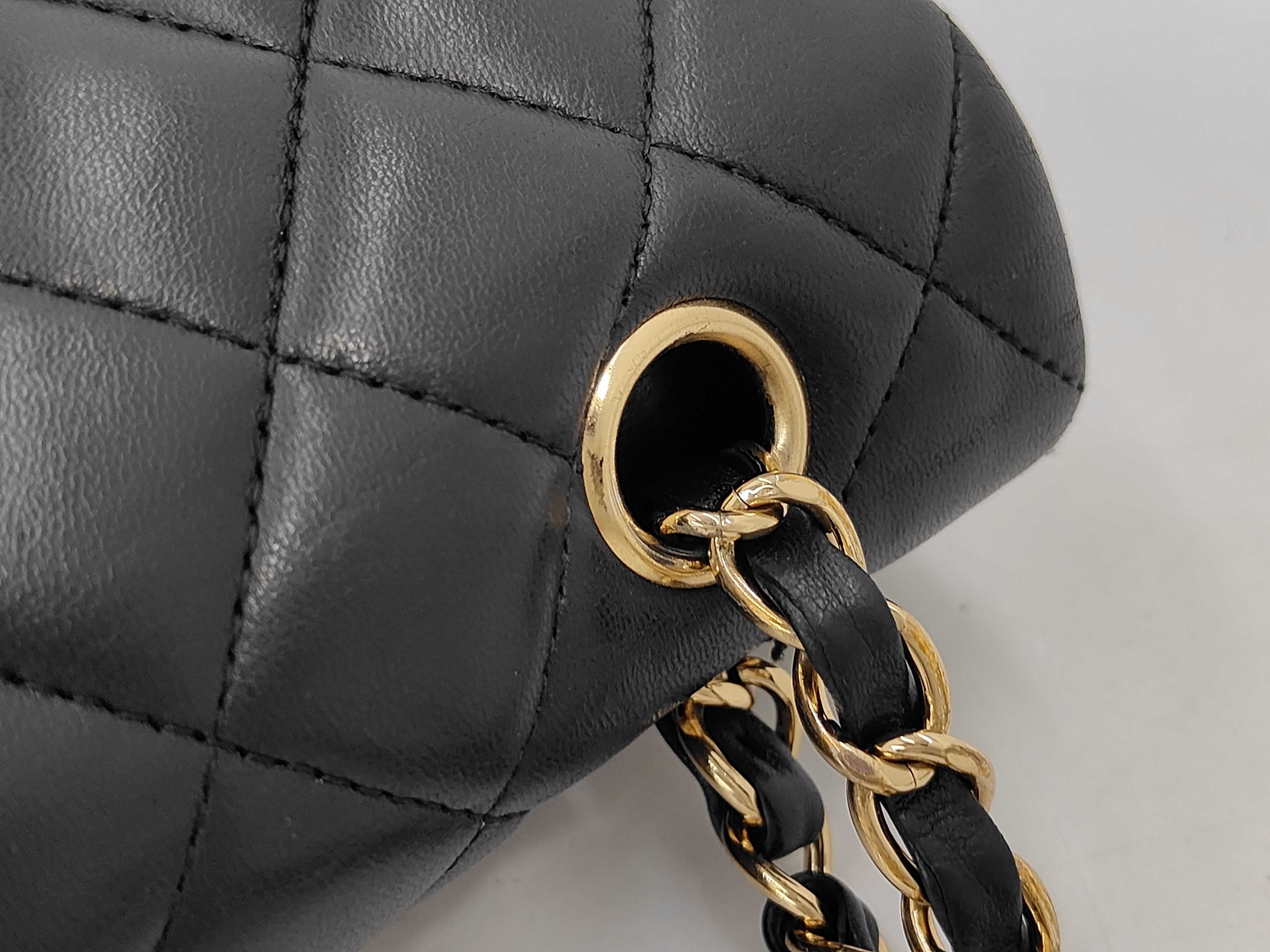 Matelassé 25 Double Flap Double Chain Black Lambskin Shoulder Bag — view 7