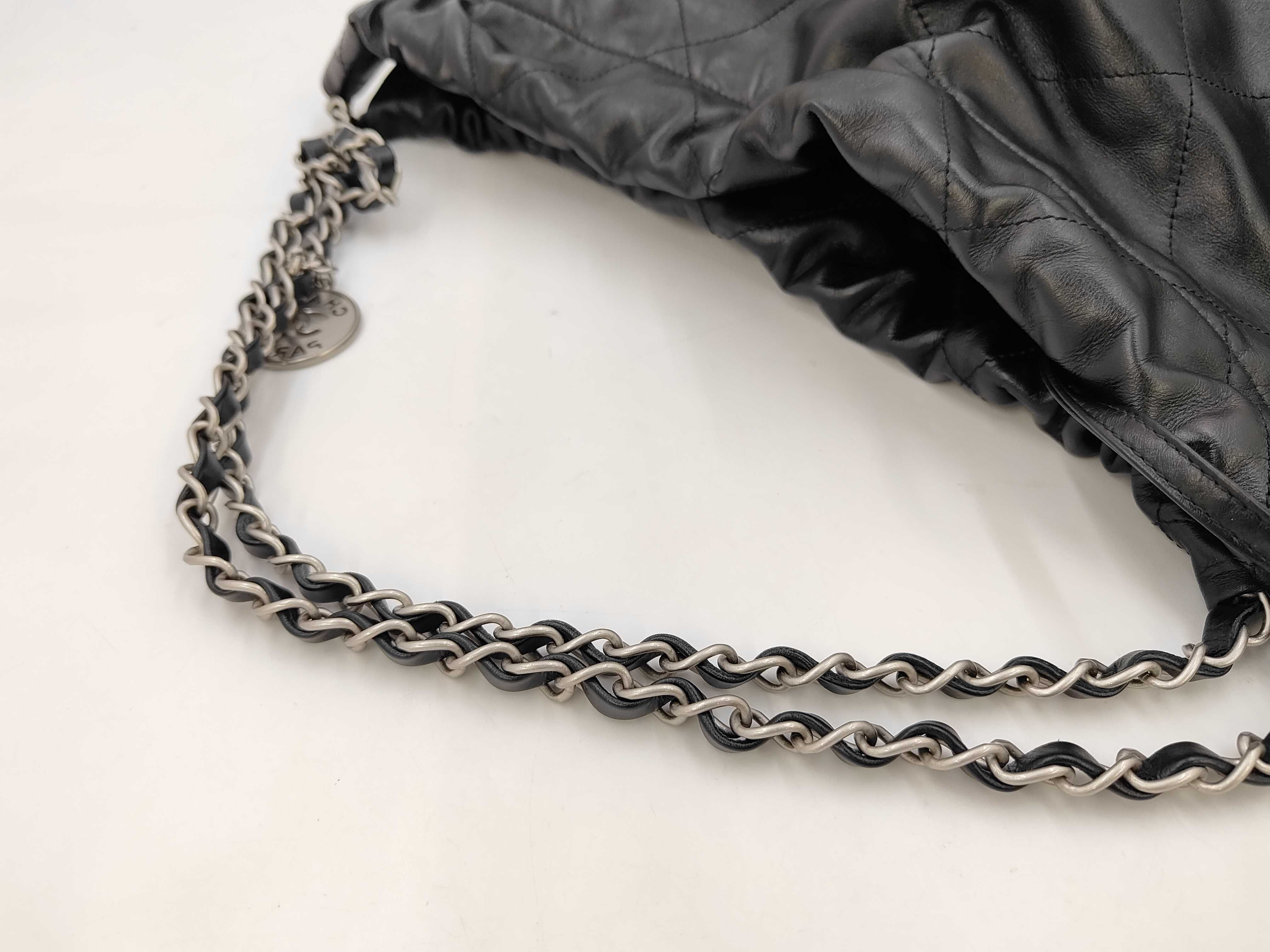 22 K34T74H4 Chain Shoulder Bag, Shiny Calfskin, Black, Silver Hardware, Tote Bag — view 3