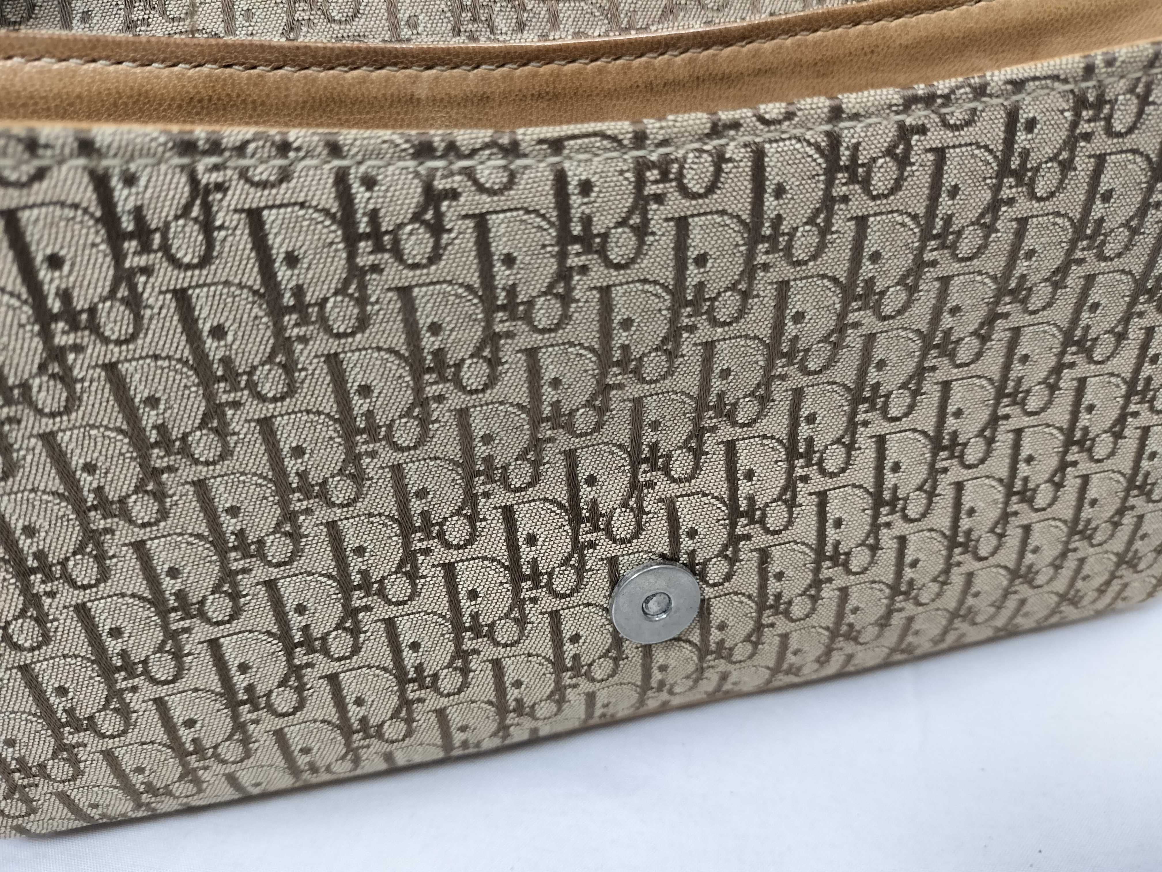 Trotter Shoulder Bag — view 10