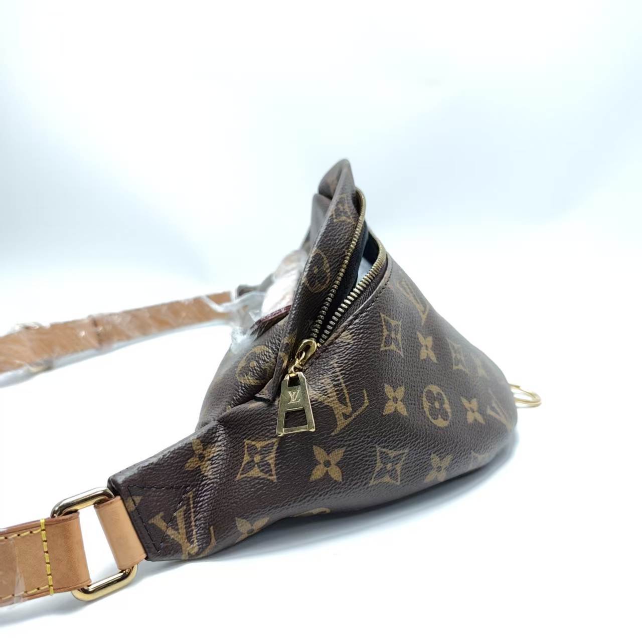 【*Shipped from: China*】LOUIS VUITTON PU Waist Bag — view 3