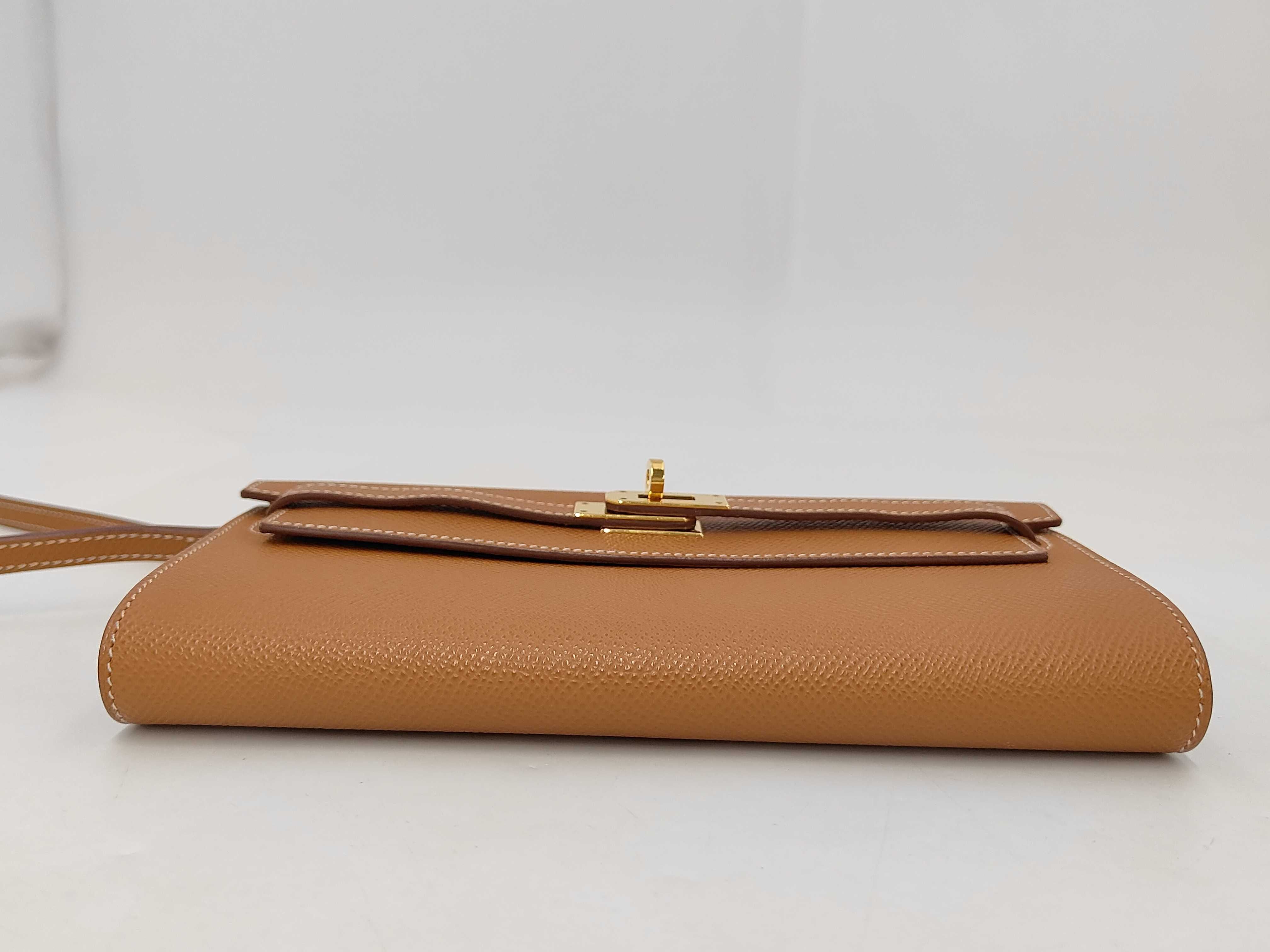 Shoulder Wallet Kelly Wallet Long To Go Veau Epsom Gold U Stamp Wallet — view 4