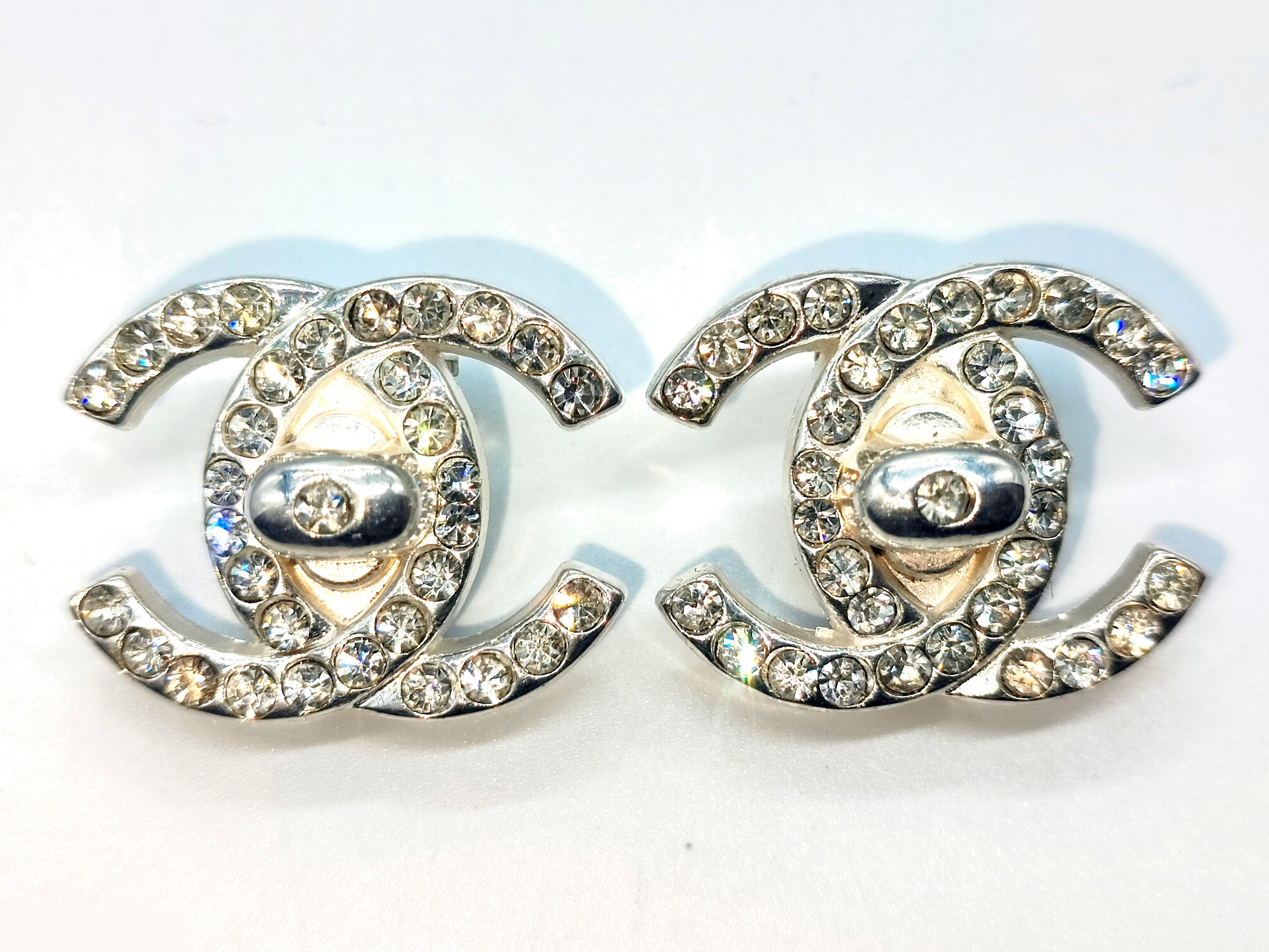 Coco Mark Turnlock Rhinestone Earrings 96A