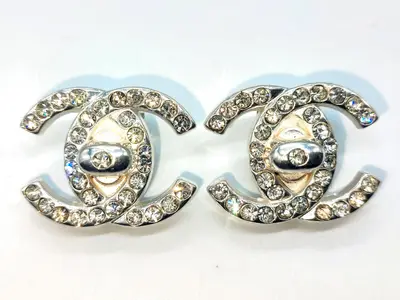 Coco Mark Turnlock Rhinestone Earrings 96A